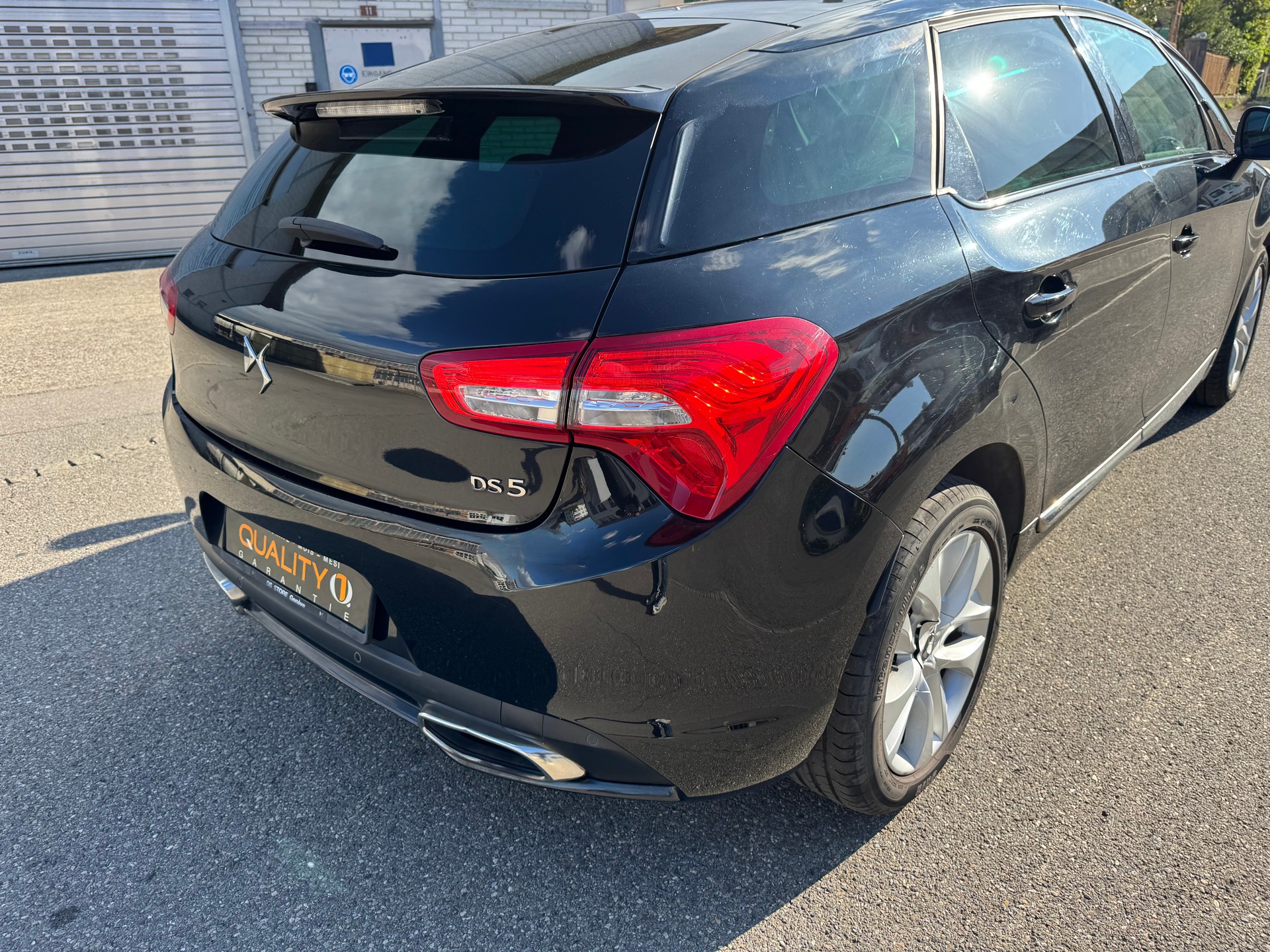 DS AUTOMOBILES DS 5 1.6 Turbo SO Chic EAT6-image-4