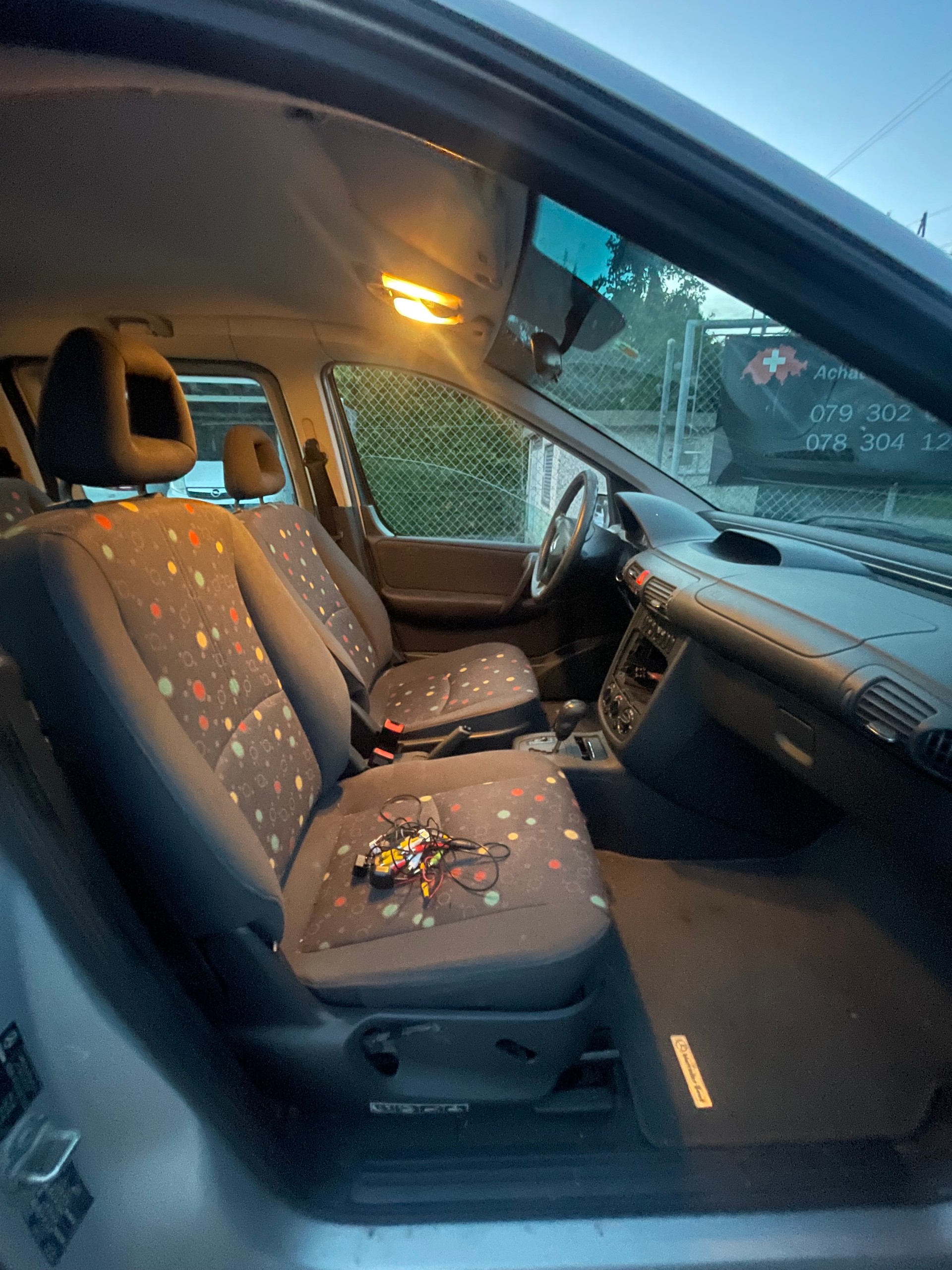 MERCEDES-BENZ Vaneo 1.9i Family-image-8