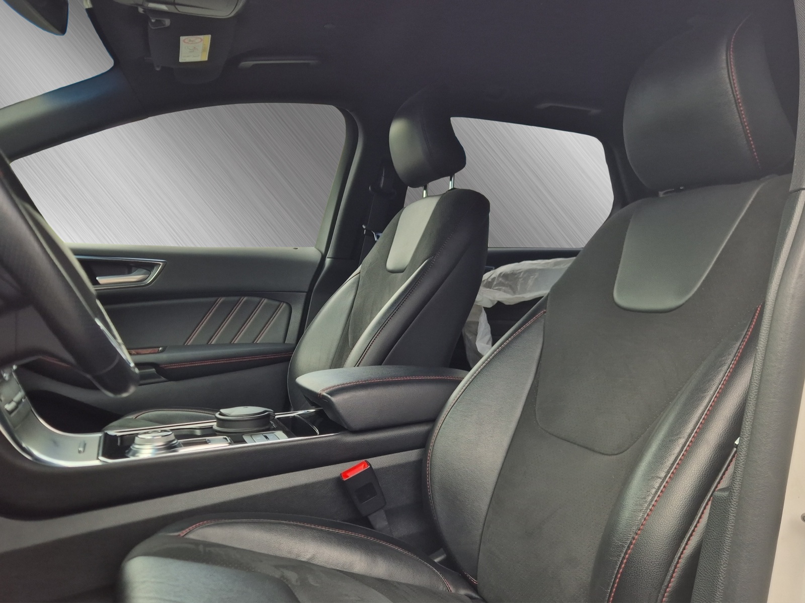 FORD Edge 2.0 EcoBlue 238 ST-Line-image-12