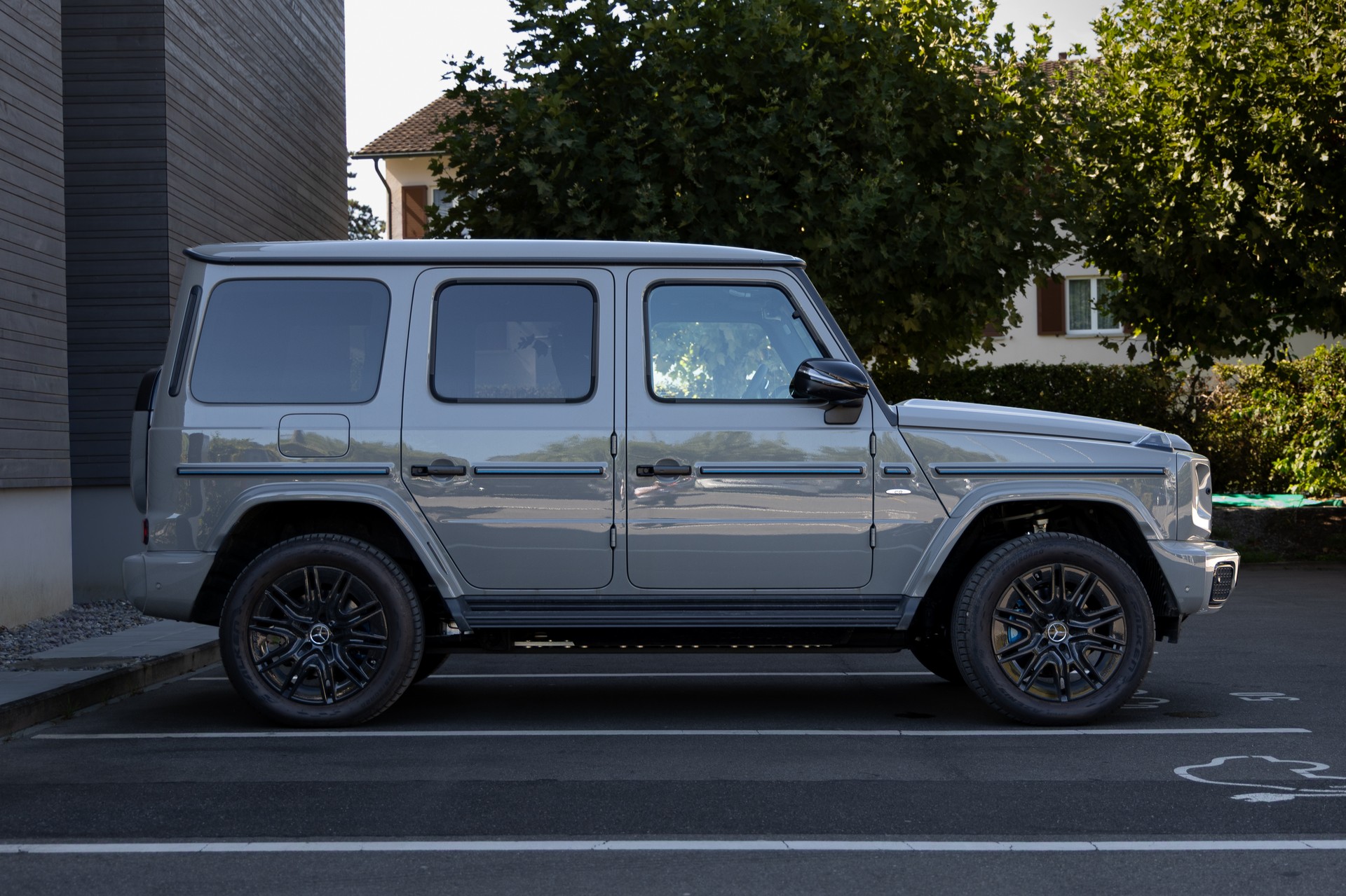 MERCEDES-BENZ G 580 AMG Line EDITION ONE-image-2
