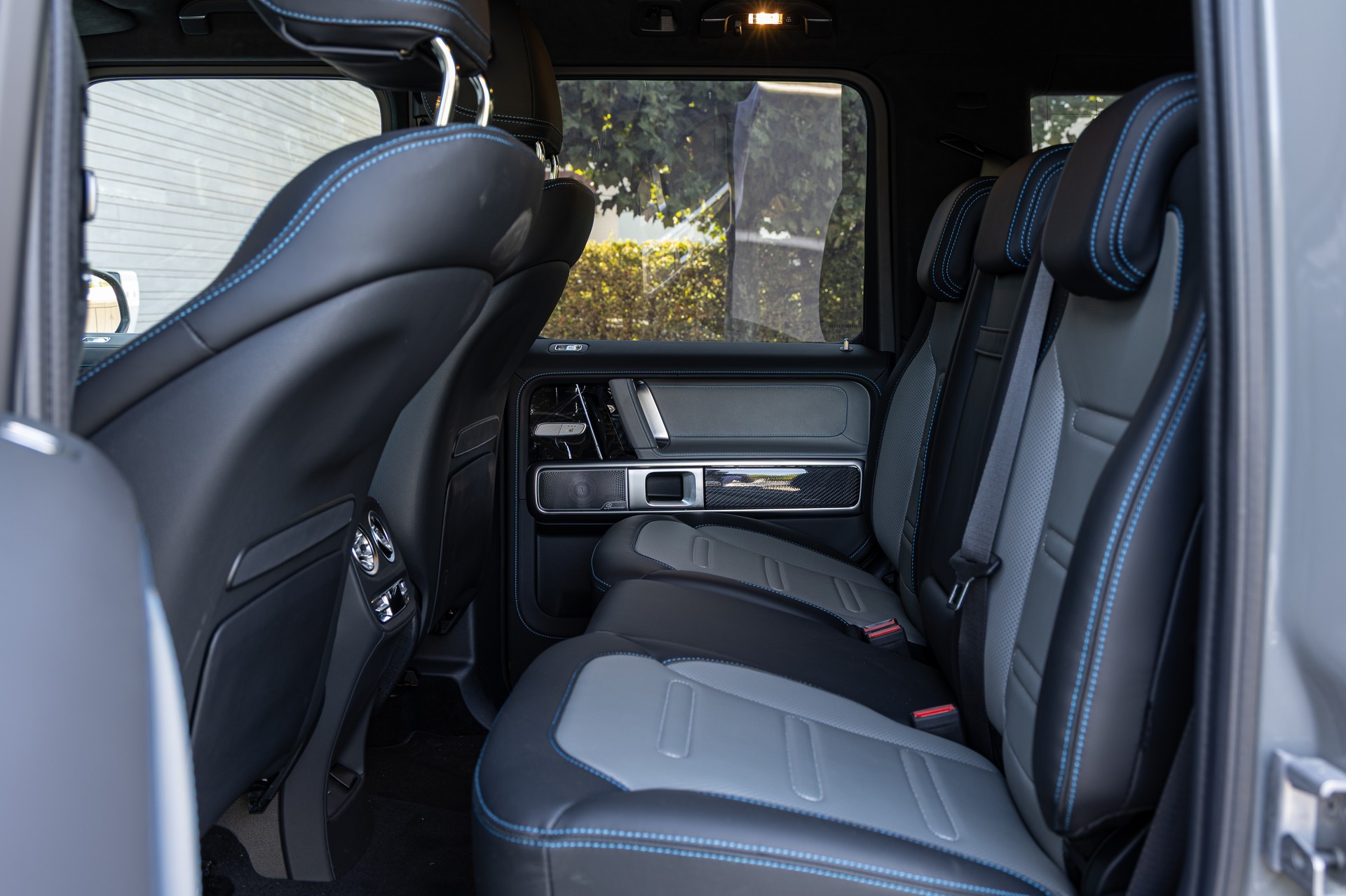 MERCEDES-BENZ G 580 AMG Line EDITION ONE-image-9
