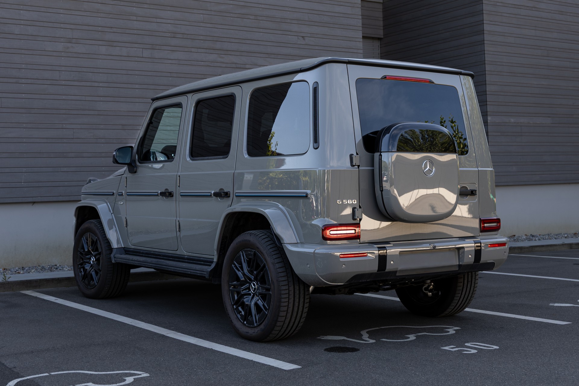 MERCEDES-BENZ G 580 AMG Line EDITION ONE-image-5