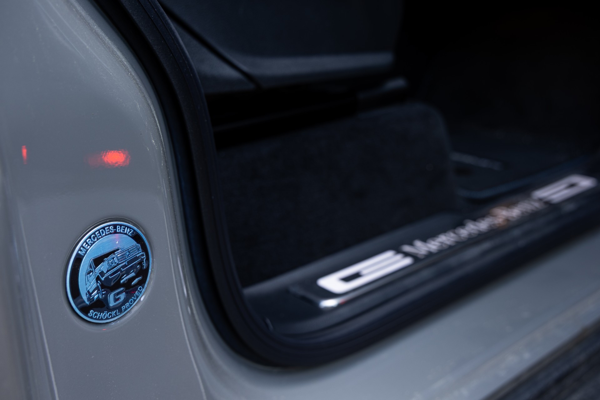 MERCEDES-BENZ G 580 AMG Line EDITION ONE-image-14