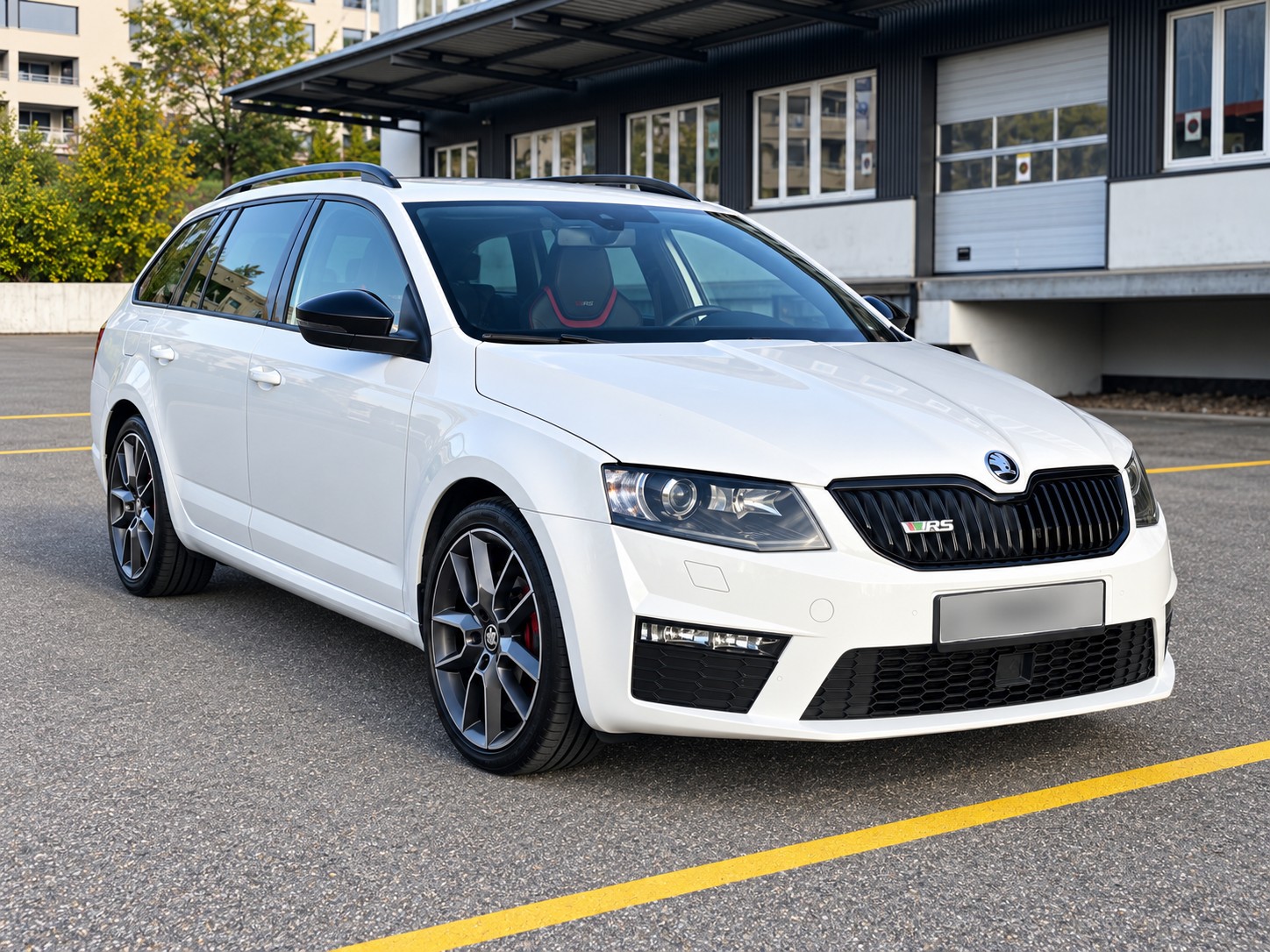 SKODA 2.0 TDI 184 RS 4x4 DSG-image-2
