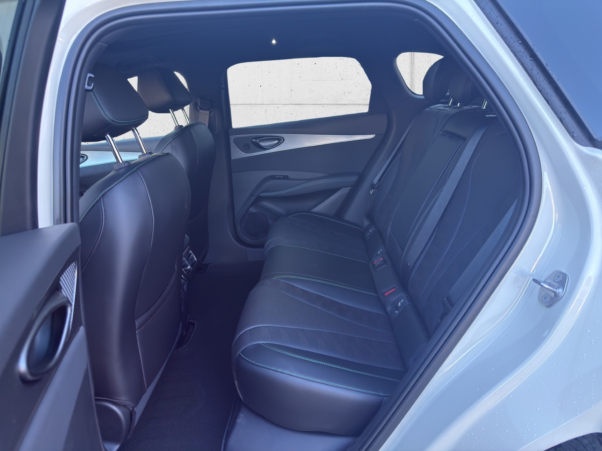 BYD Seal 6 DM-i Touring Comfort-image-13