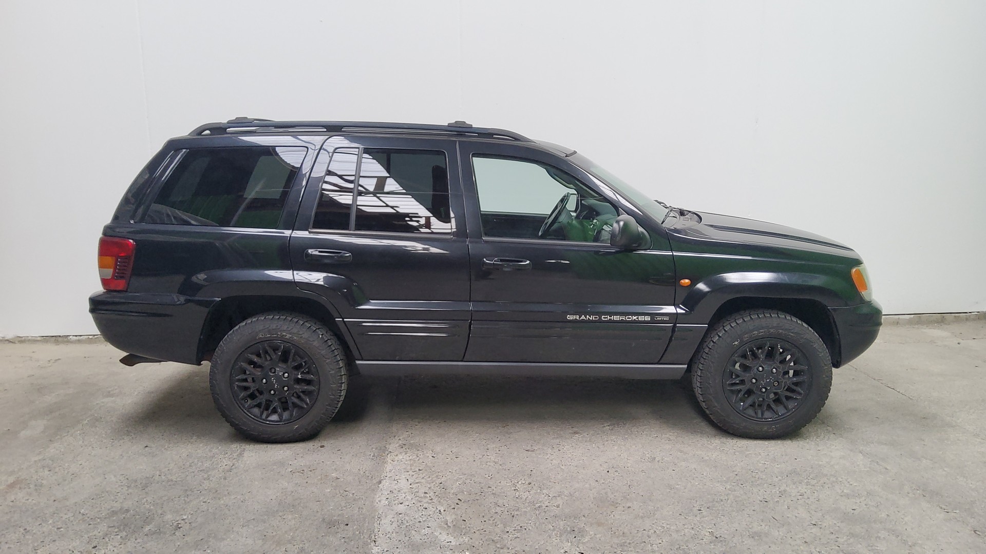 JEEP Grand Cherokee 2.7 CRD Limited Automatic-image-14
