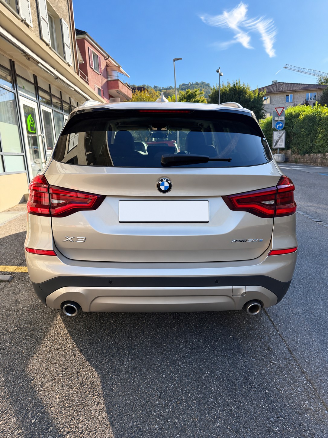 BMW X3 xDrive 30e-image-3