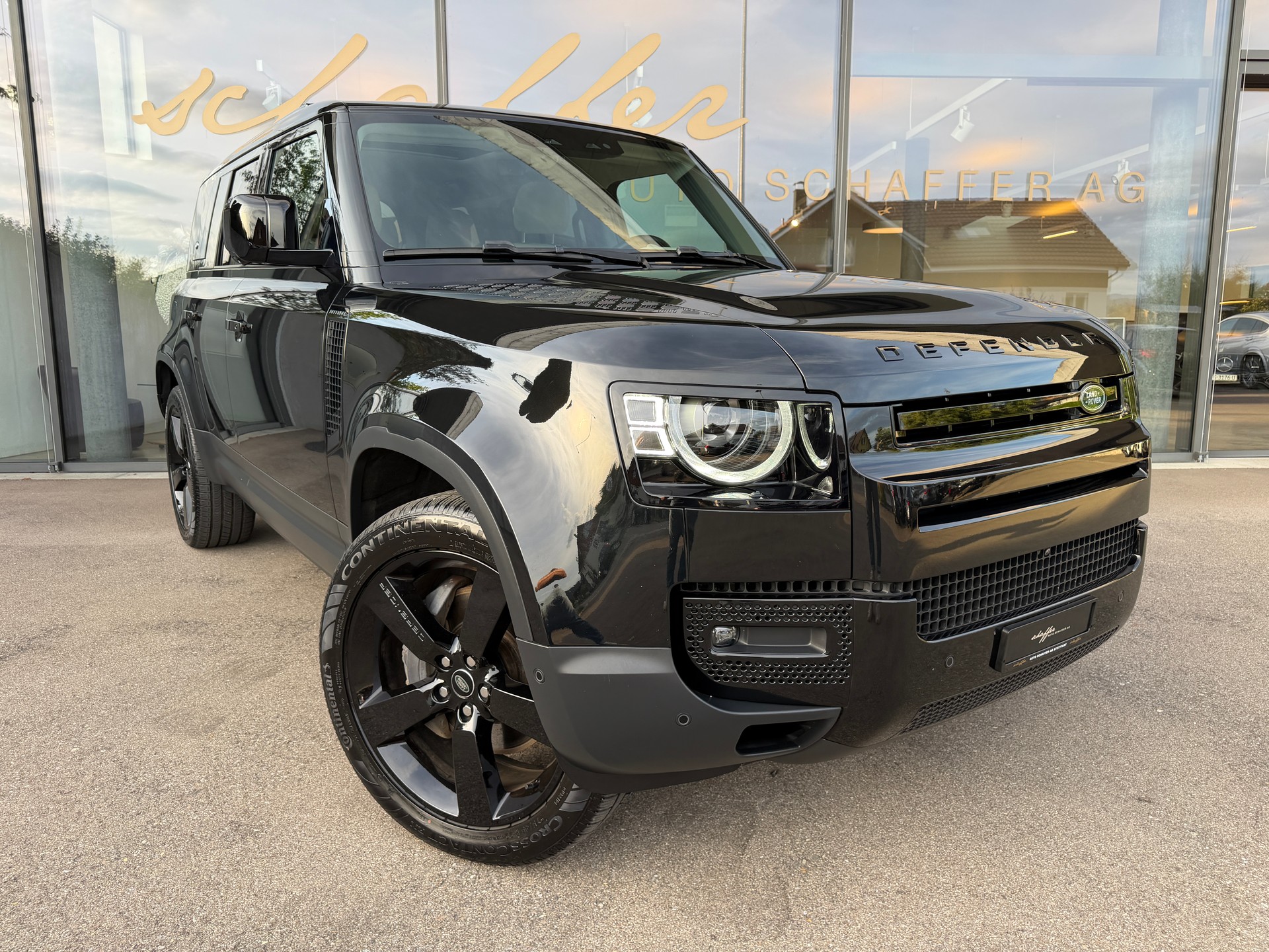 LAND ROVER Defender 110 3.0 D I6 250 SE AWD AT8-image-3