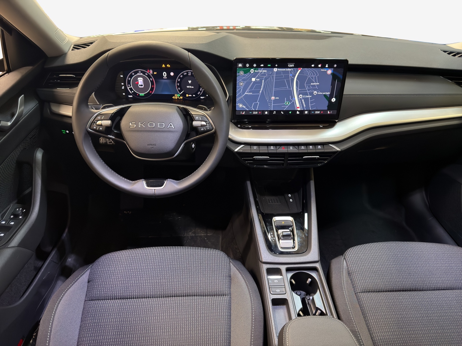 SKODA Octavia Combi 2.0 TSI DSG Selection 4x4-image-8