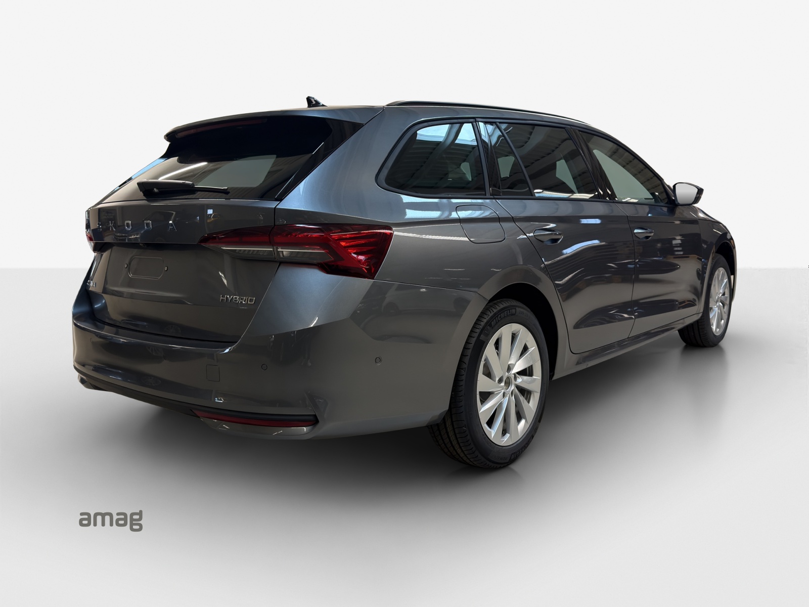 SKODA Octavia Combi 2.0 TSI DSG Selection 4x4-image-4
