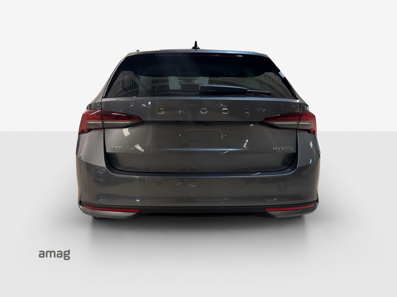 SKODA Octavia Combi 2.0 TSI DSG Selection 4x4-image-3