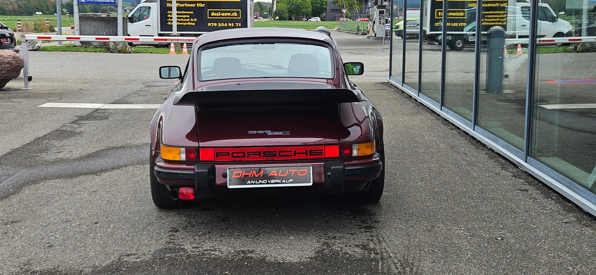 PORSCHE 911 SC Targa-image-5