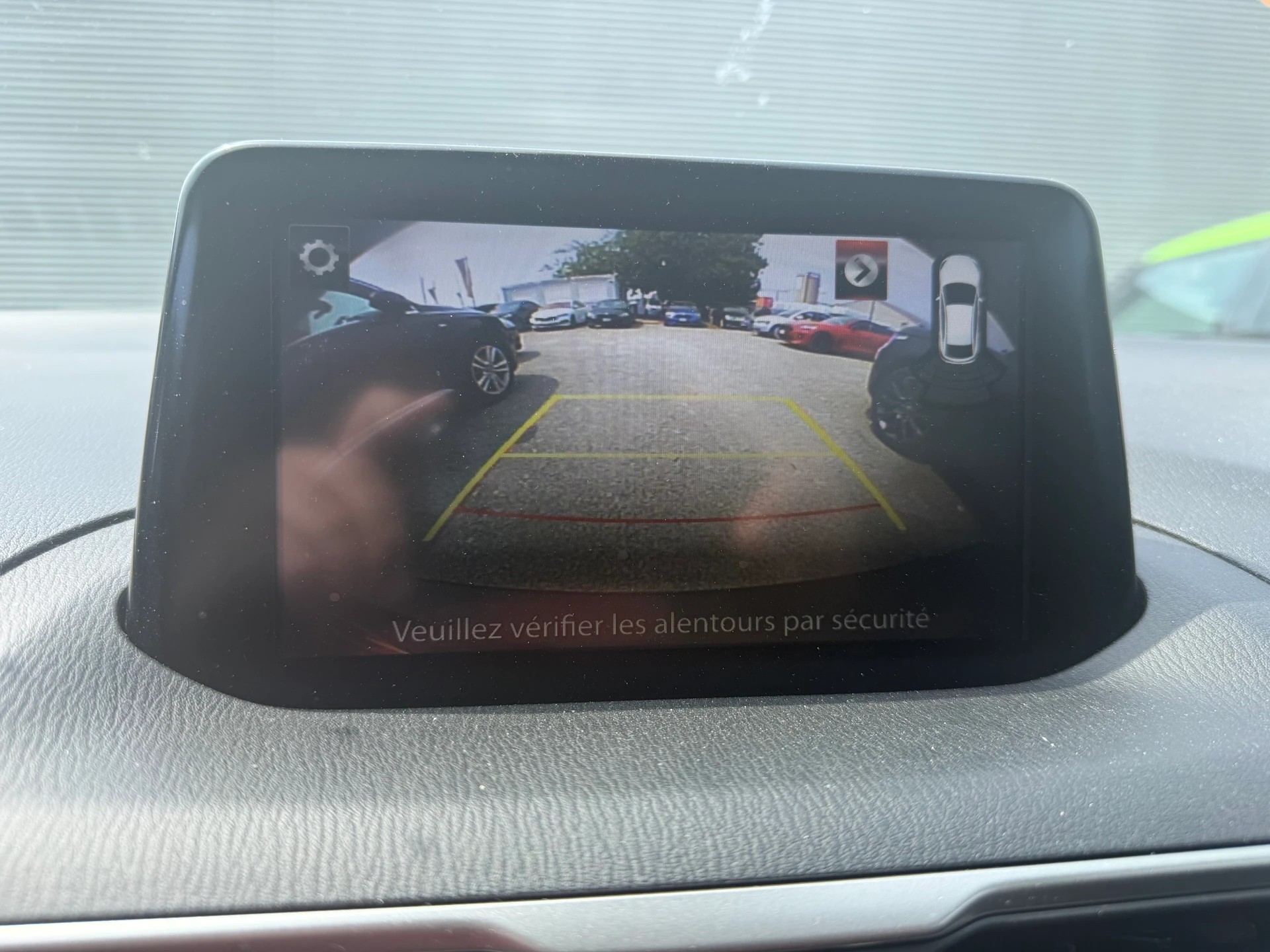 MAZDA 3 SKYACTIV-D 105 Ambition Plus Automat-image-3