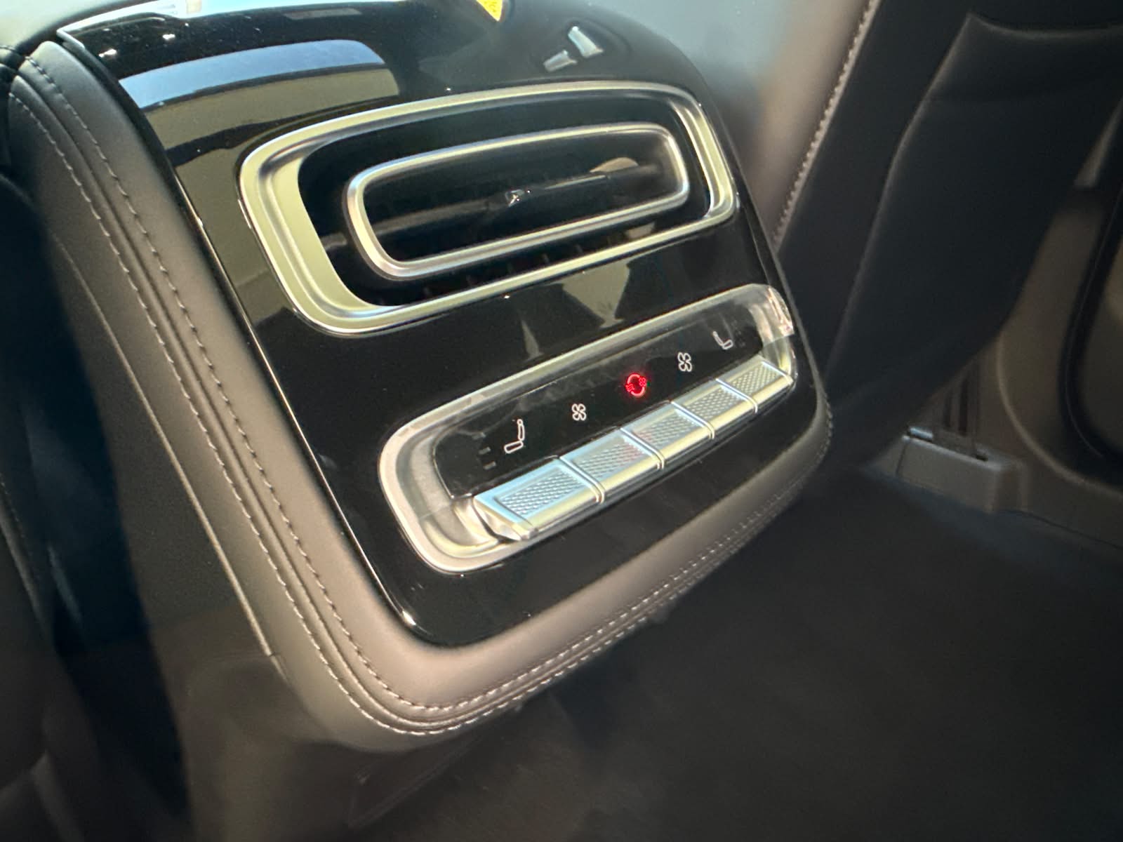 OMODA 9 SHS-P AWD Premium-image-15