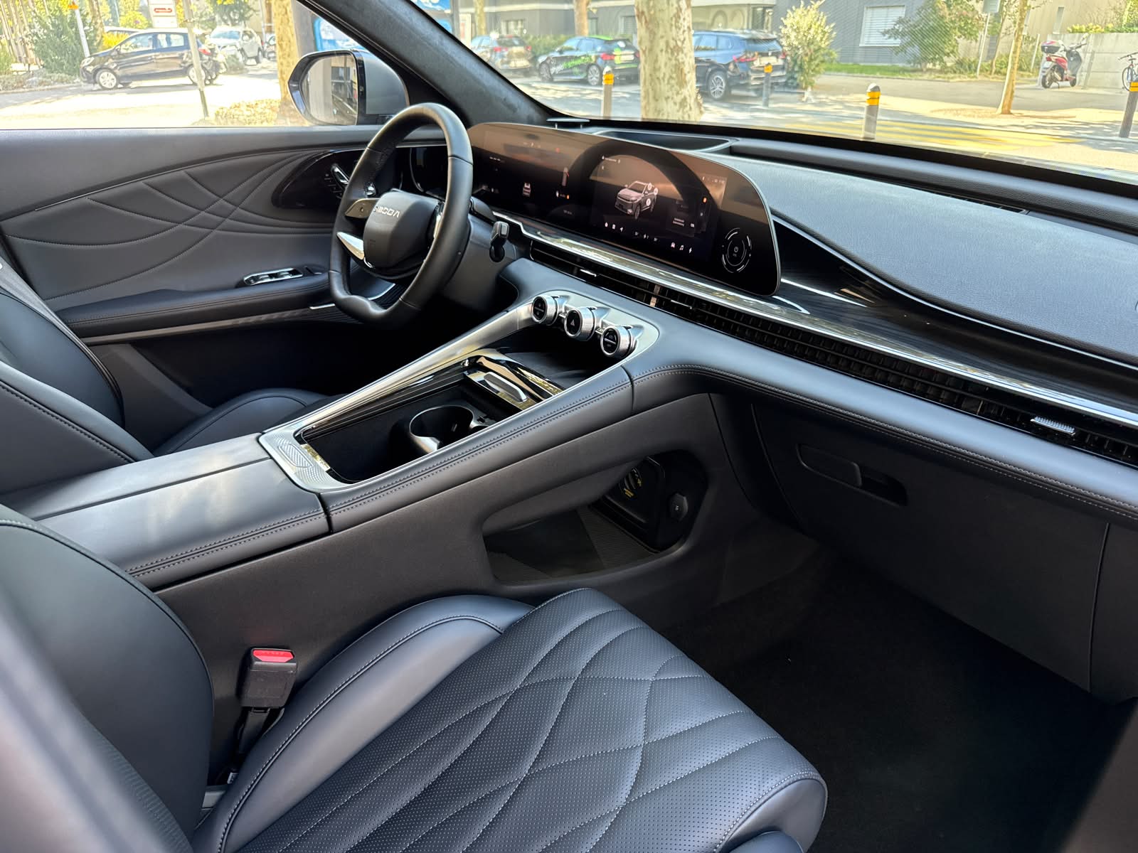OMODA 9 SHS-P AWD Premium-image-9