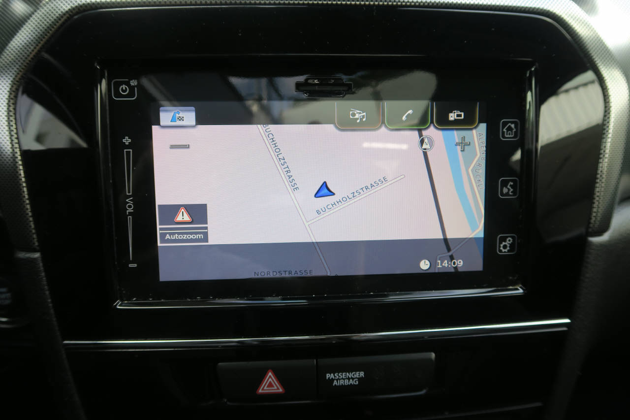 SUZUKI Vitara 1.5 Compact Top Hybrid 4x4-image-9