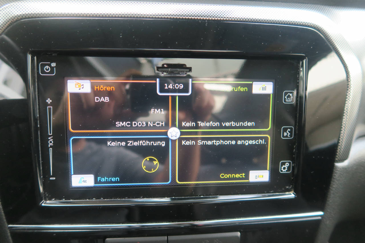 SUZUKI Vitara 1.5 Compact Top Hybrid 4x4-image-7