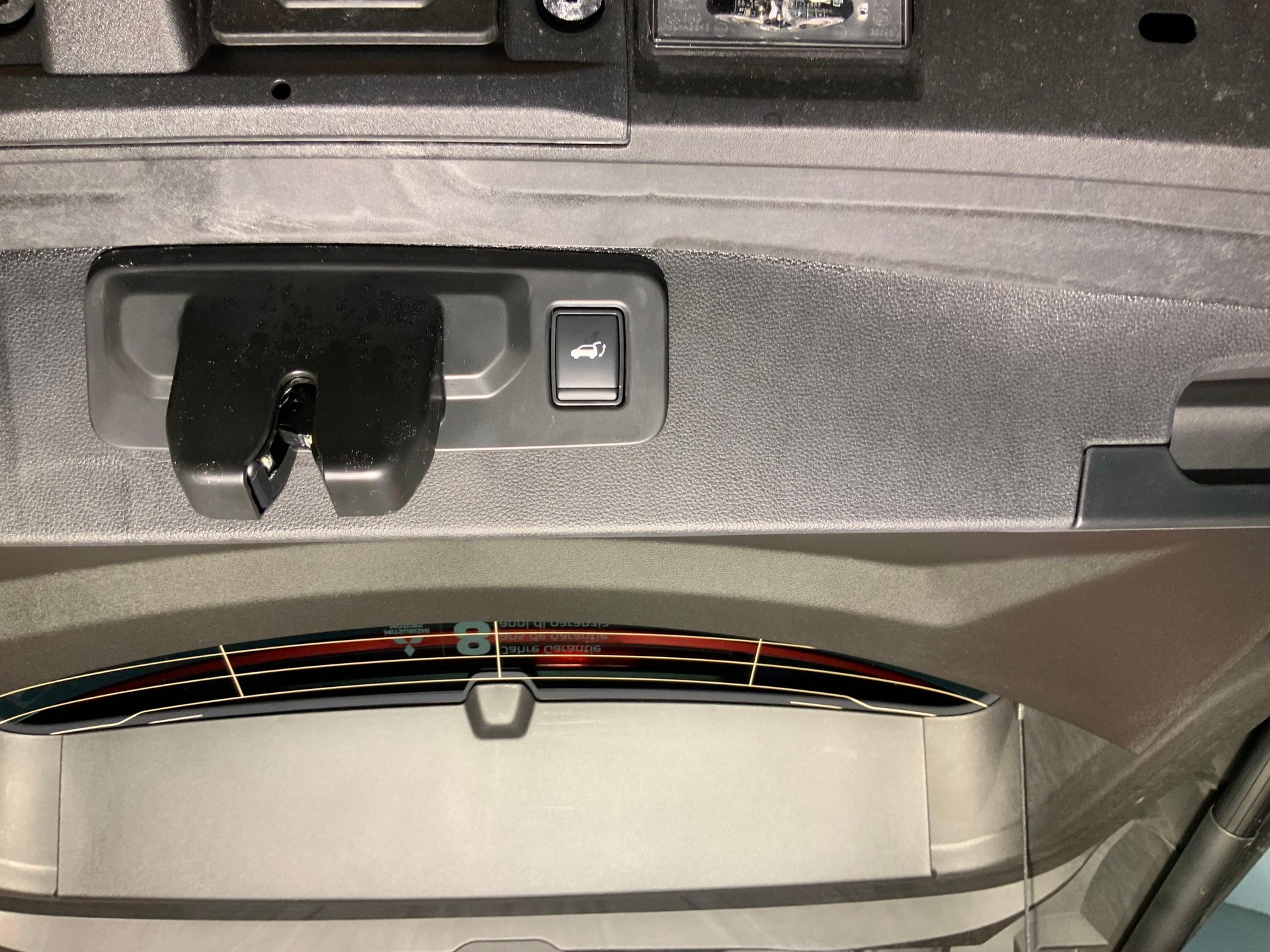 MITSUBISHI Grandis 1.3 MH Intense-image-12