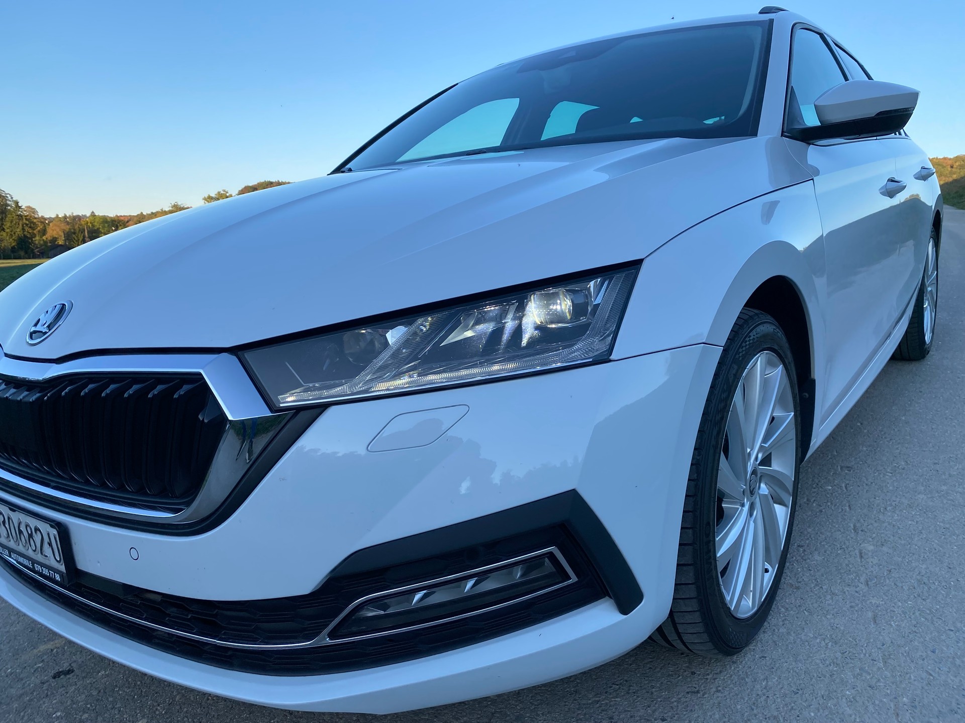 SKODA Octavia Combi 2.0 TDI DSG Style 4x4-image-6