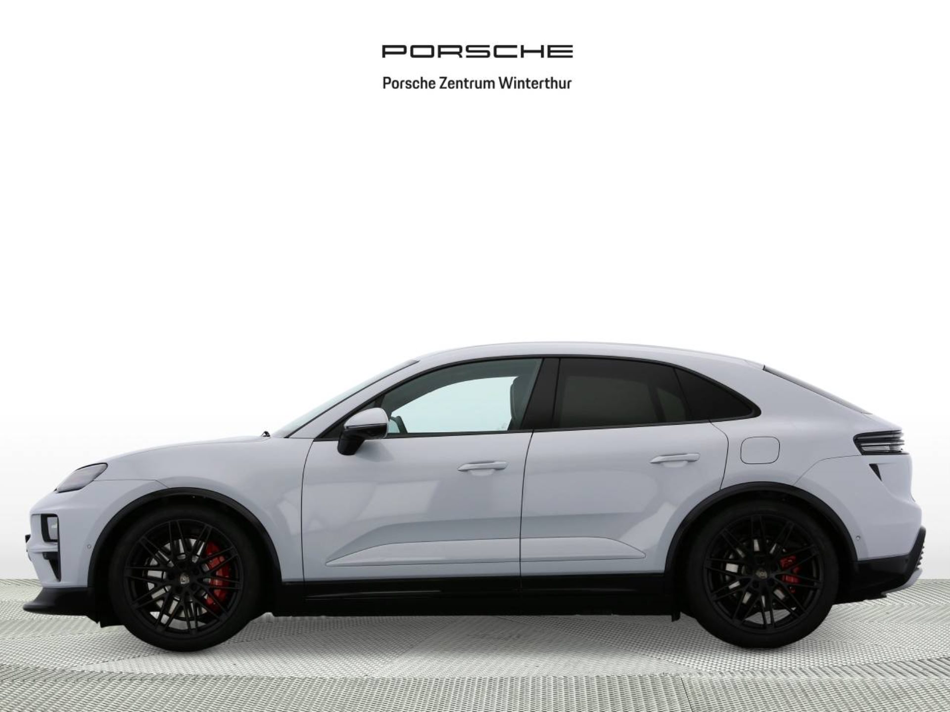 PORSCHE Macan Turbo-image-1