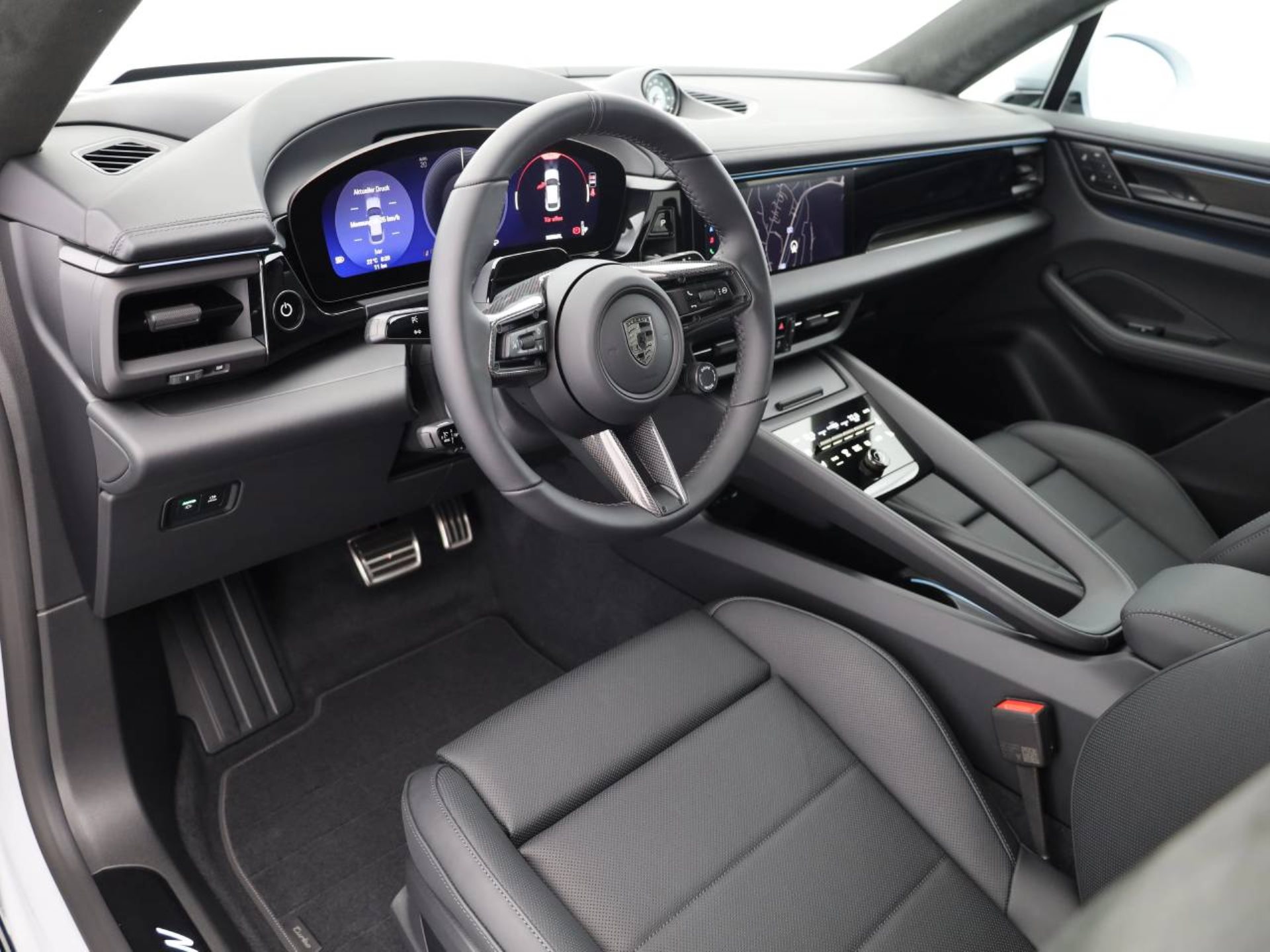 PORSCHE Macan Turbo-image-3