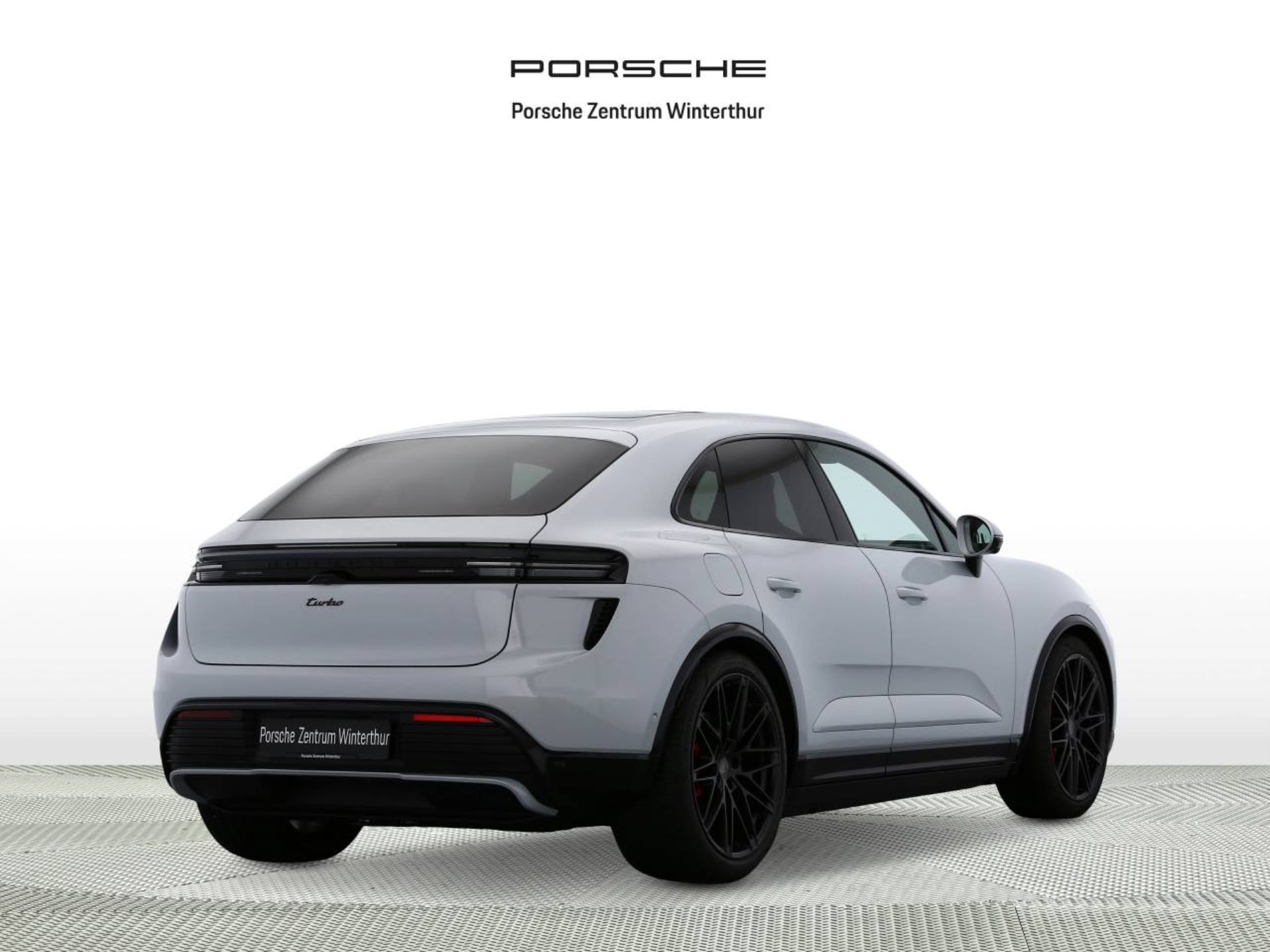 PORSCHE Macan Turbo-image-2