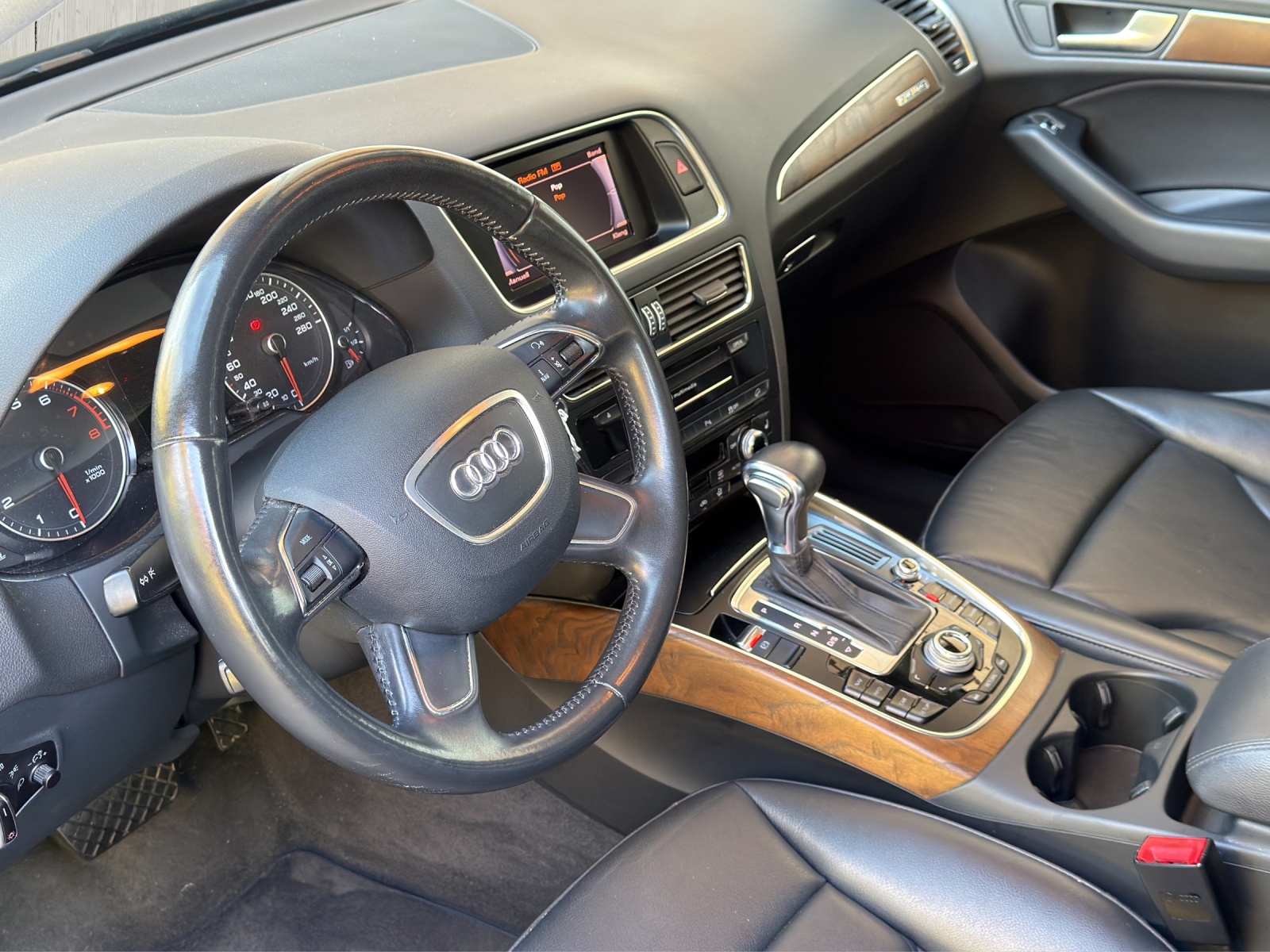 AUDI Q5 2.0 TFSI quattro tiptronic-image-10