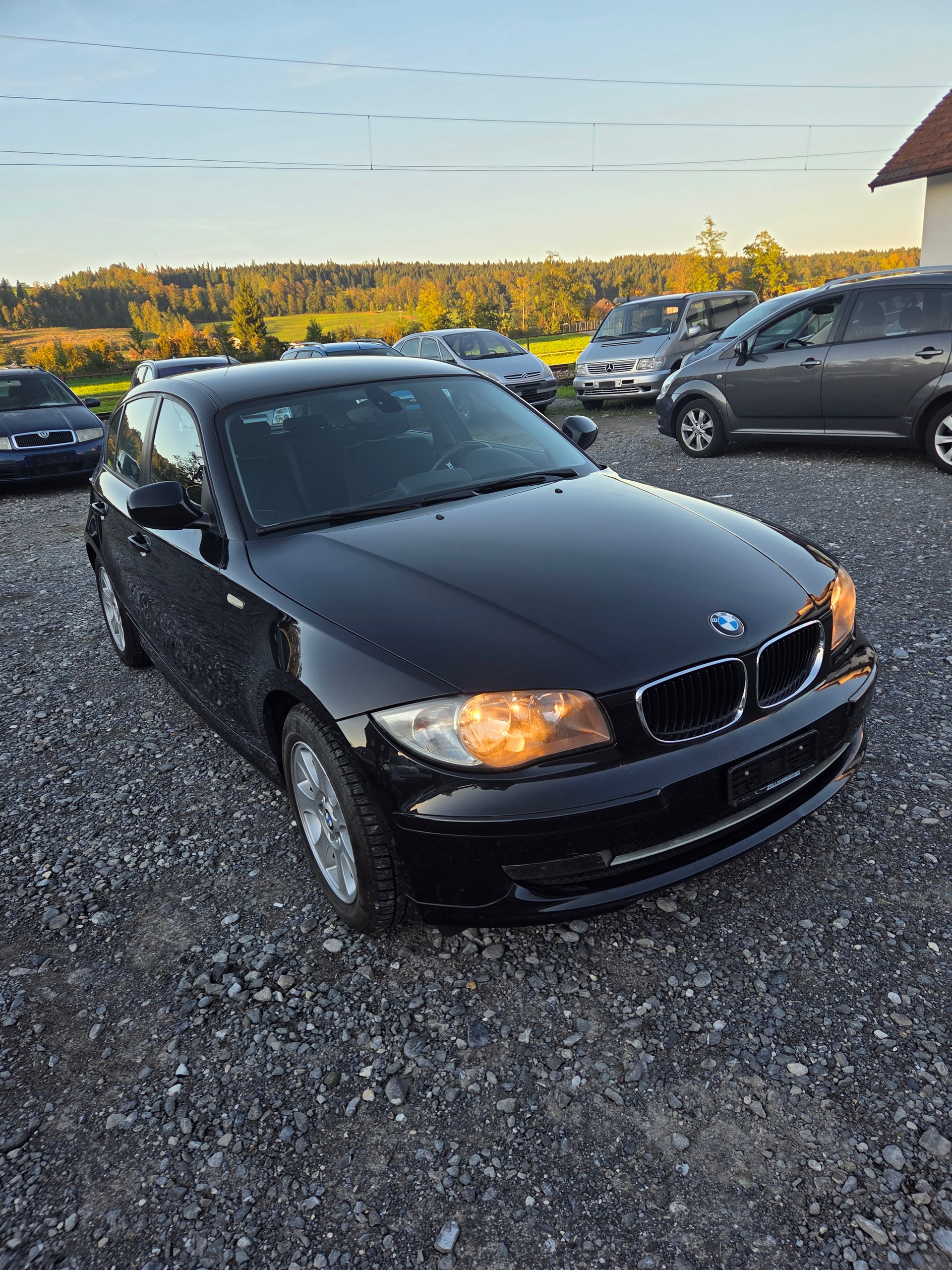 BMW 116i-image-1