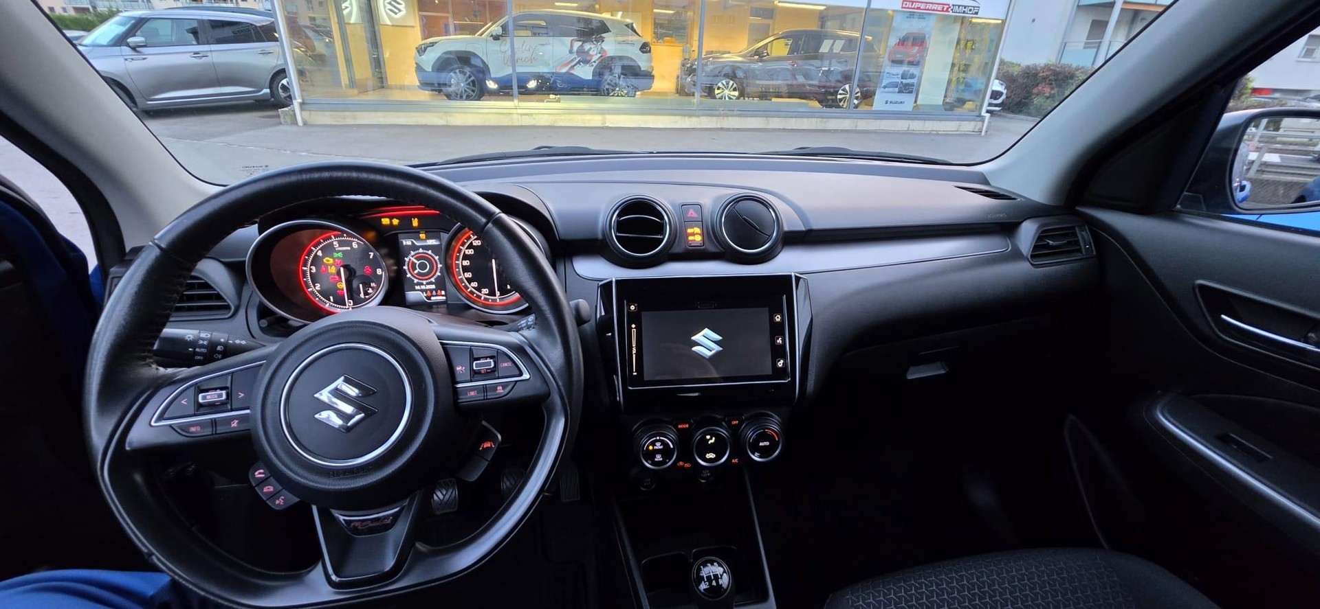 SUZUKI Swift 1.2 Piz Sulai Top Hybrid 4x4-image-2