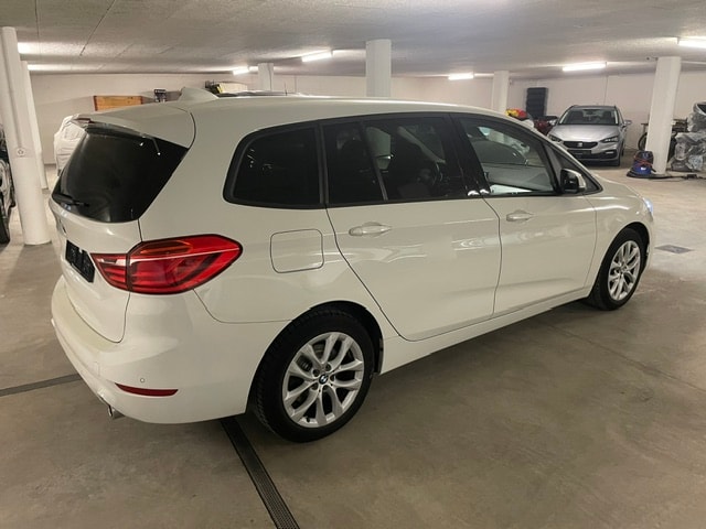 BMW 220d xDrive Gran Tourer Steptronic Sport Line-image-3