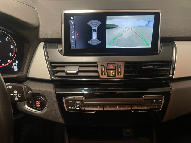 BMW 220d xDrive Gran Tourer Steptronic Sport Line-image-6
