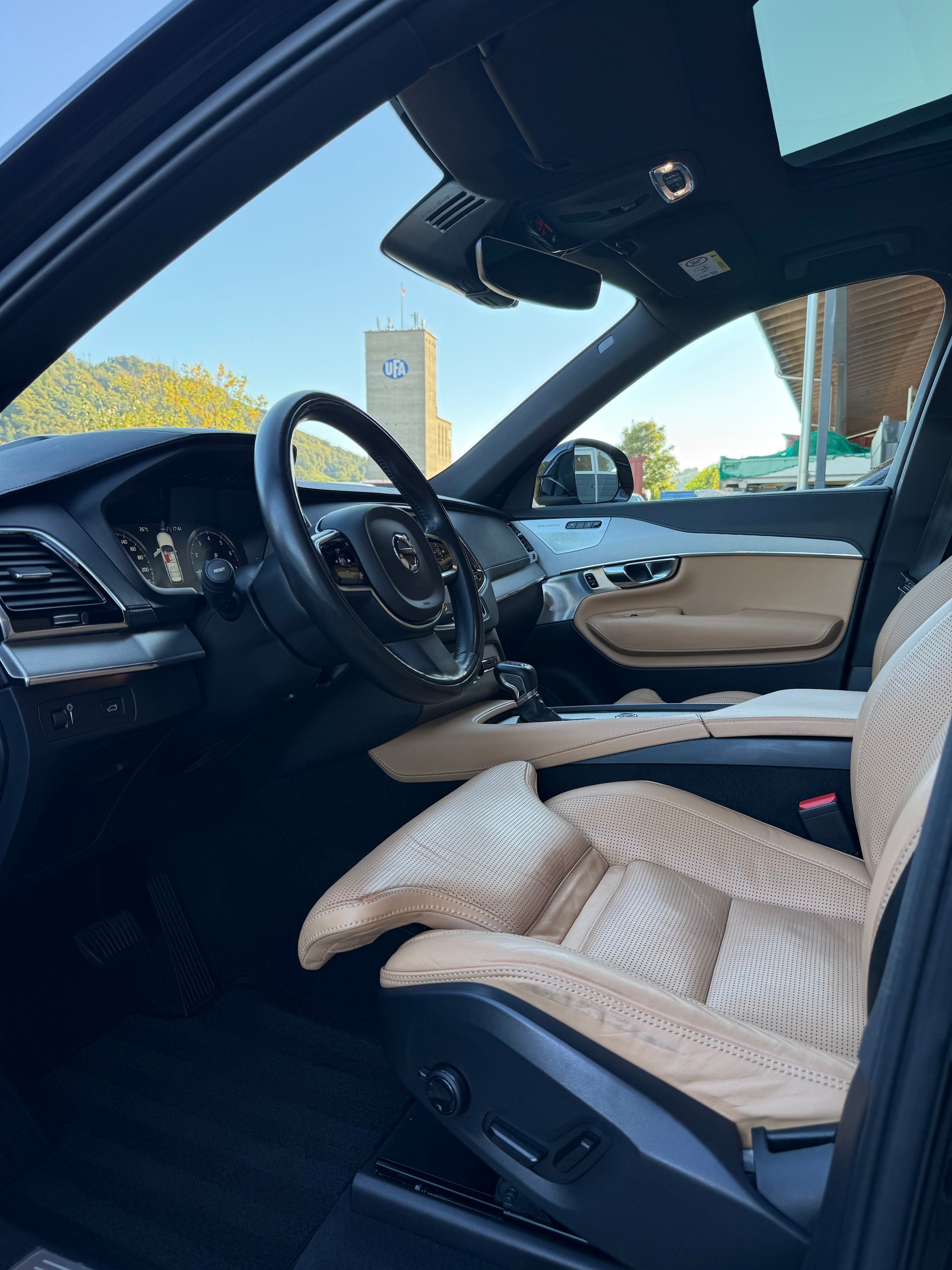 VOLVO 2.0 T6 Inscription 5P. AWD-image-3