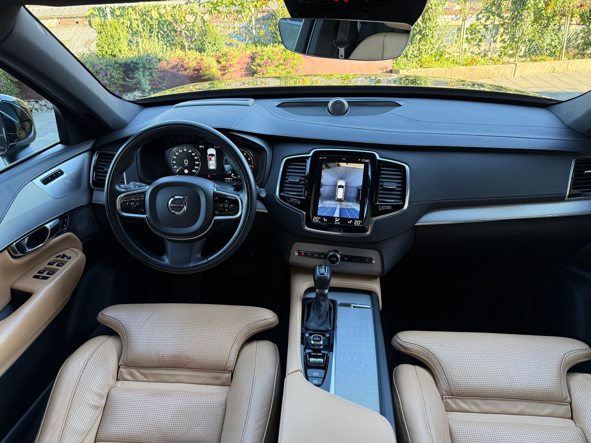VOLVO 2.0 T6 Inscription 5P. AWD-image-2