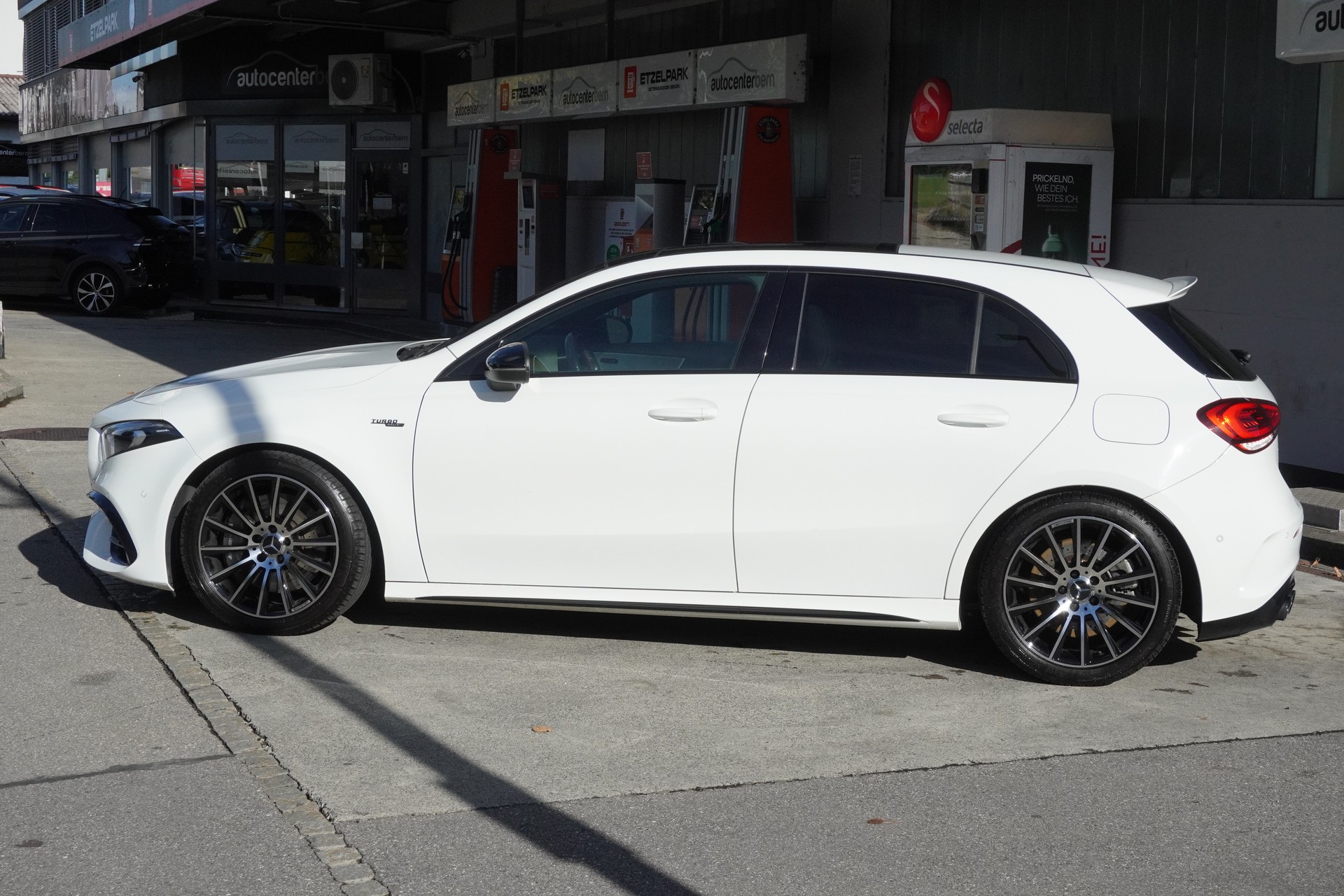 MERCEDES-BENZ A 45 AMG 4Matic+ Speedshift-image-7