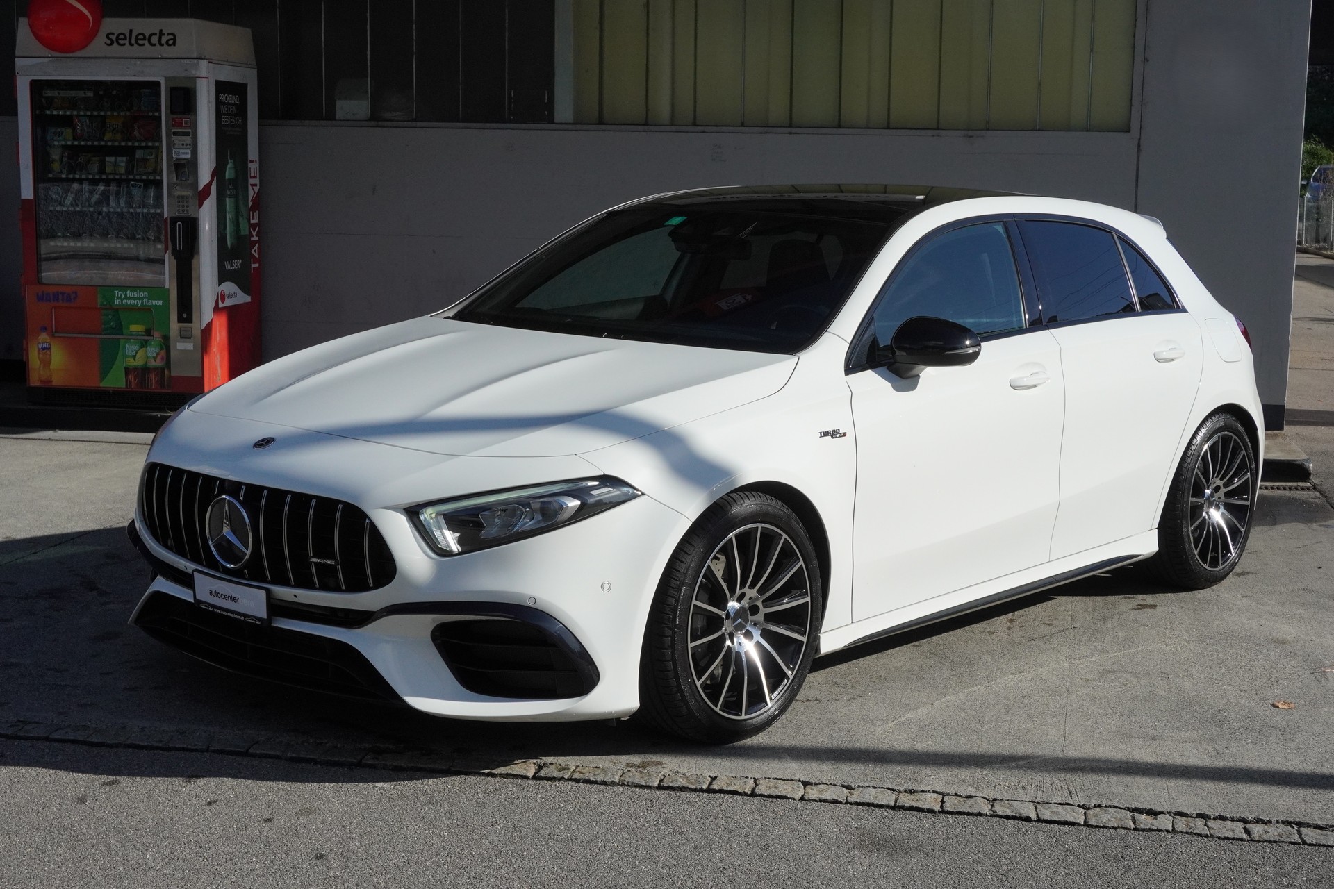 MERCEDES-BENZ A 45 AMG 4Matic+ Speedshift-image-1