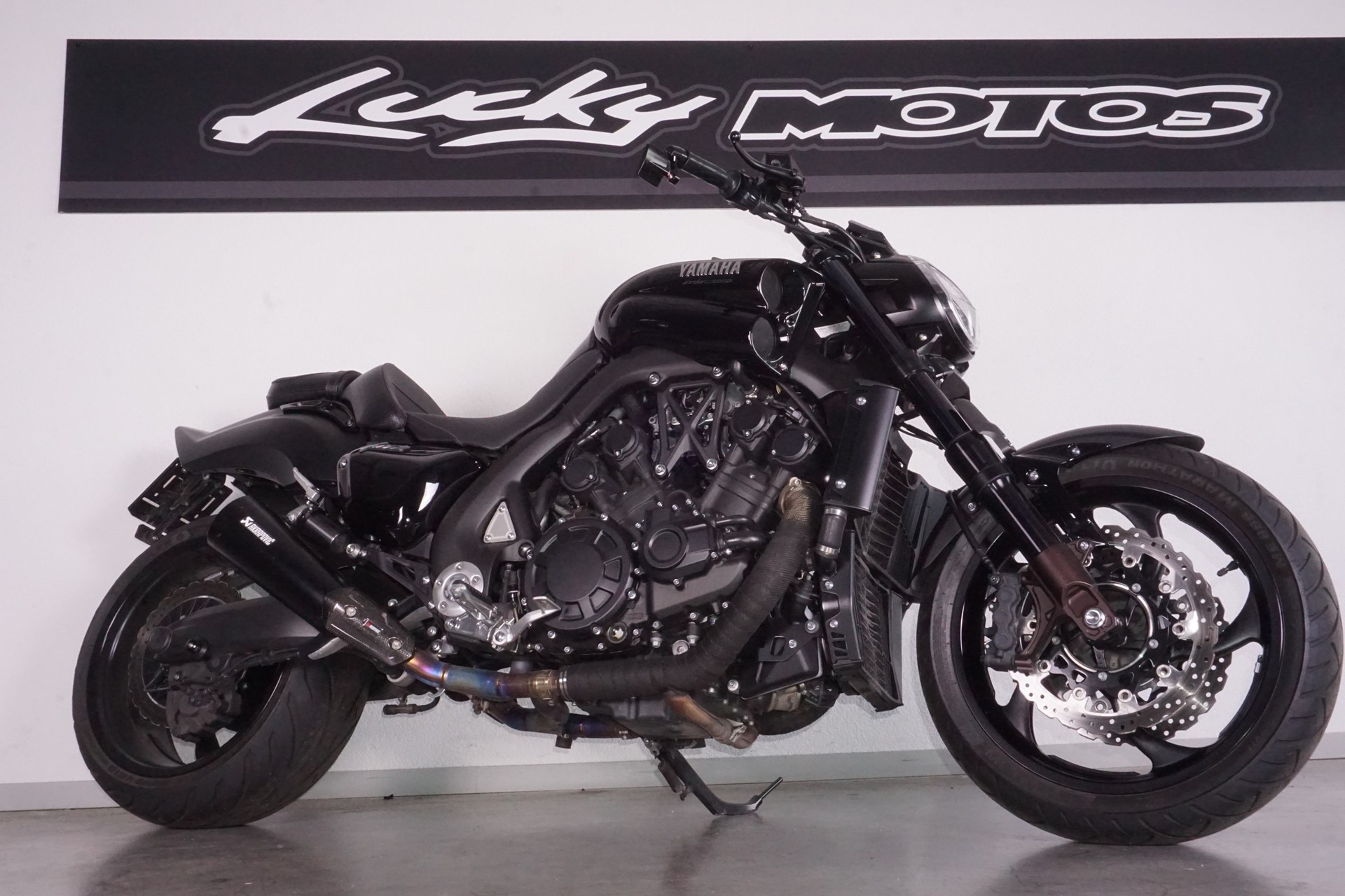 YAMAHA V-MAX-image-3
