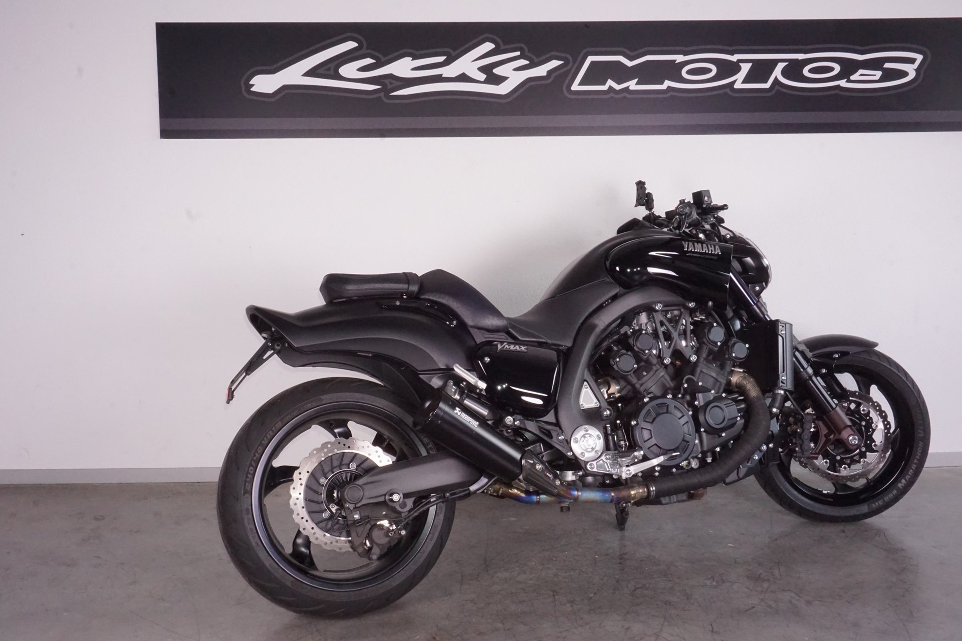 YAMAHA V-MAX-image-2
