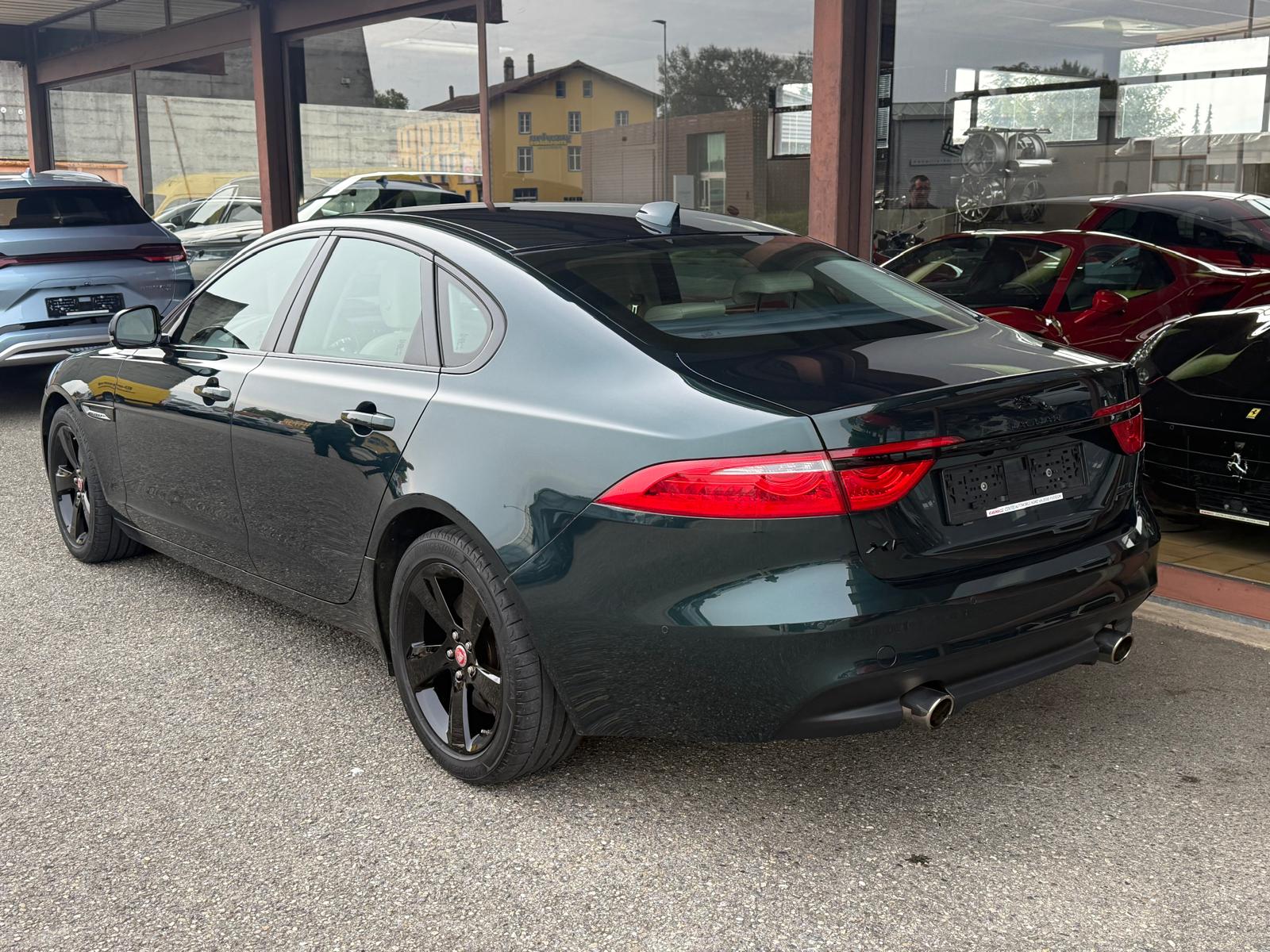JAGUAR XF 35t Prestige AWD-image-3