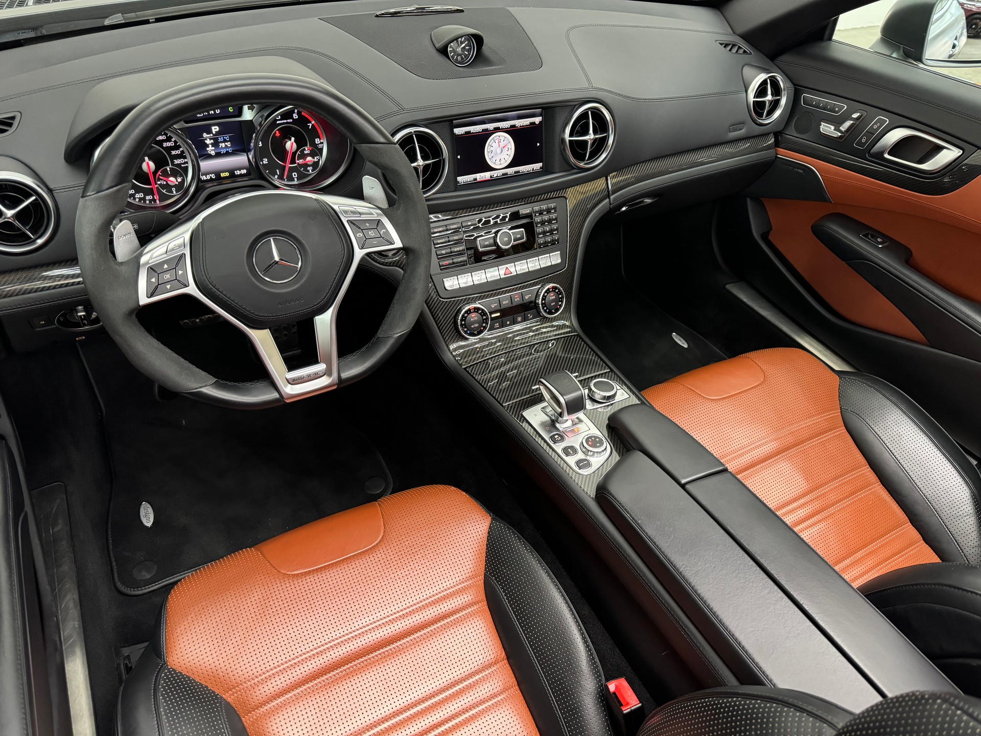 MERCEDES-BENZ SL 63 AMG Speedshift-image-14