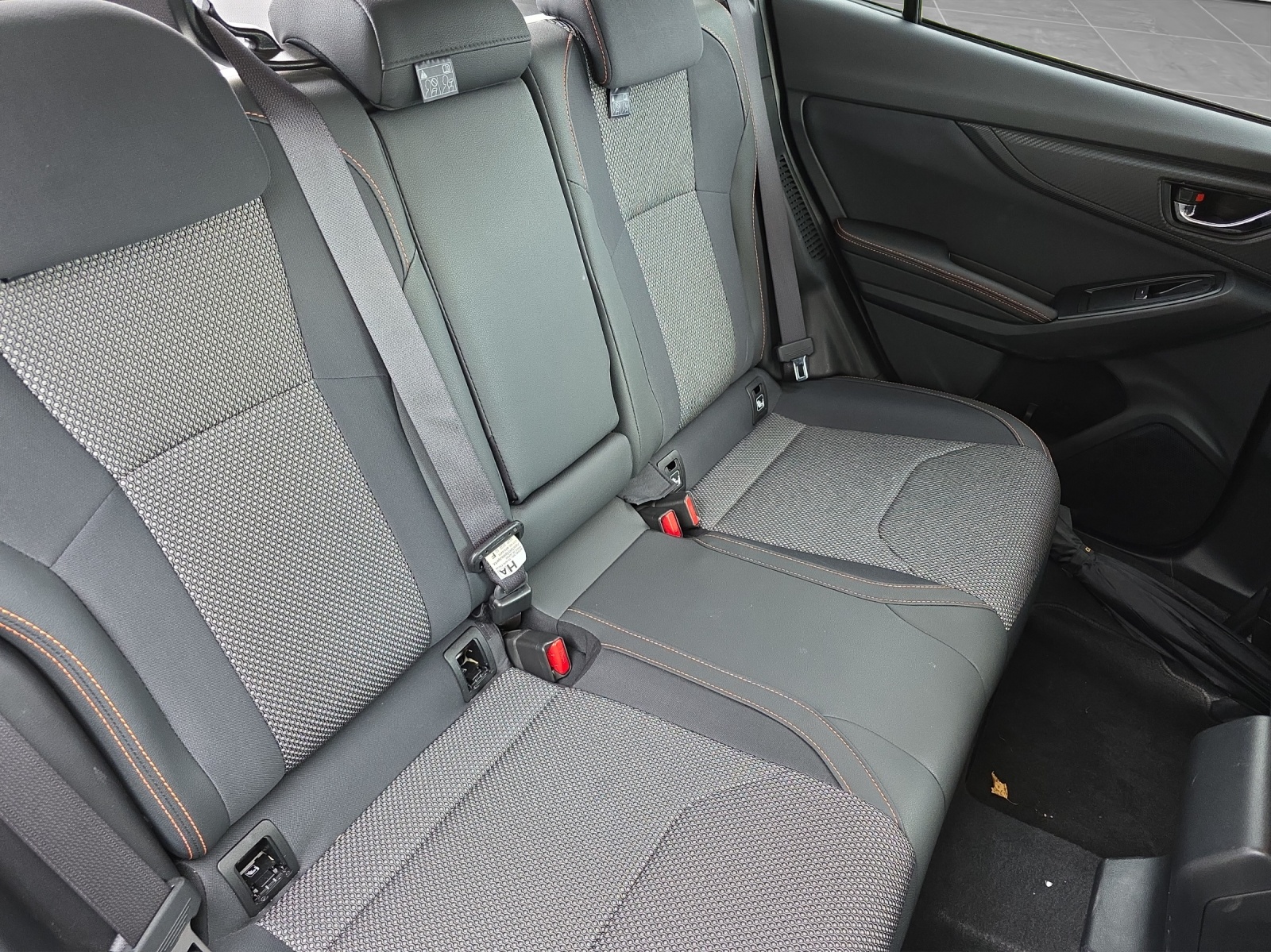 SUBARU XV 2.0i e-Boxer Swiss Plus-image-11