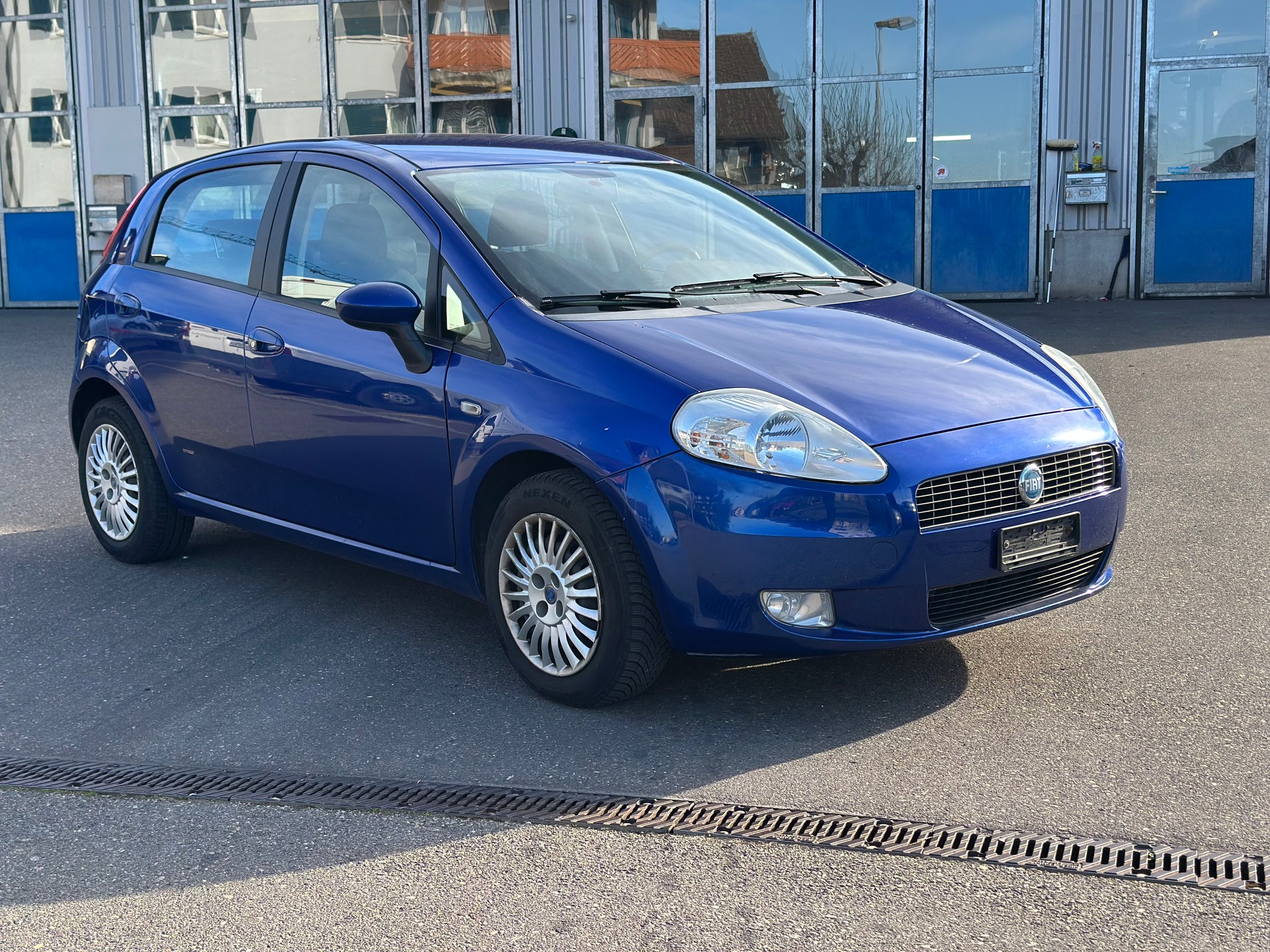 FIAT Punto 1.4 16V Dynamic-image-3