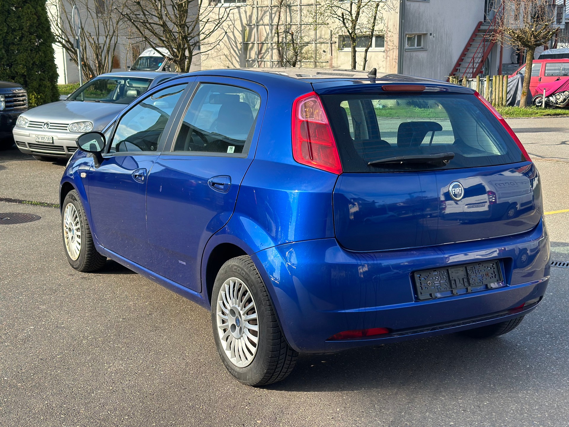 FIAT Punto 1.4 16V Dynamic-image-7