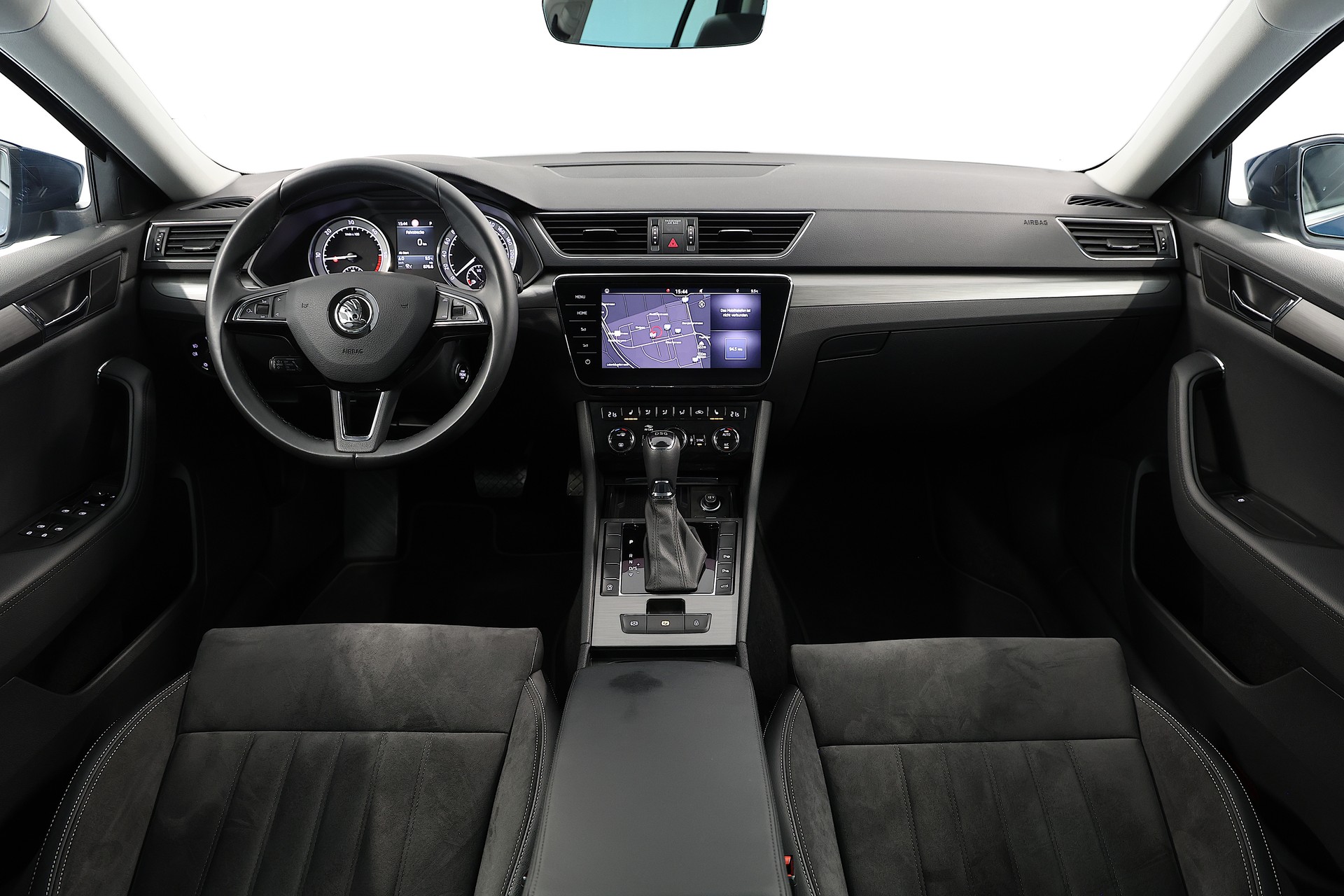 SKODA Superb Combi 2.0 TDi Style DSG-image-12