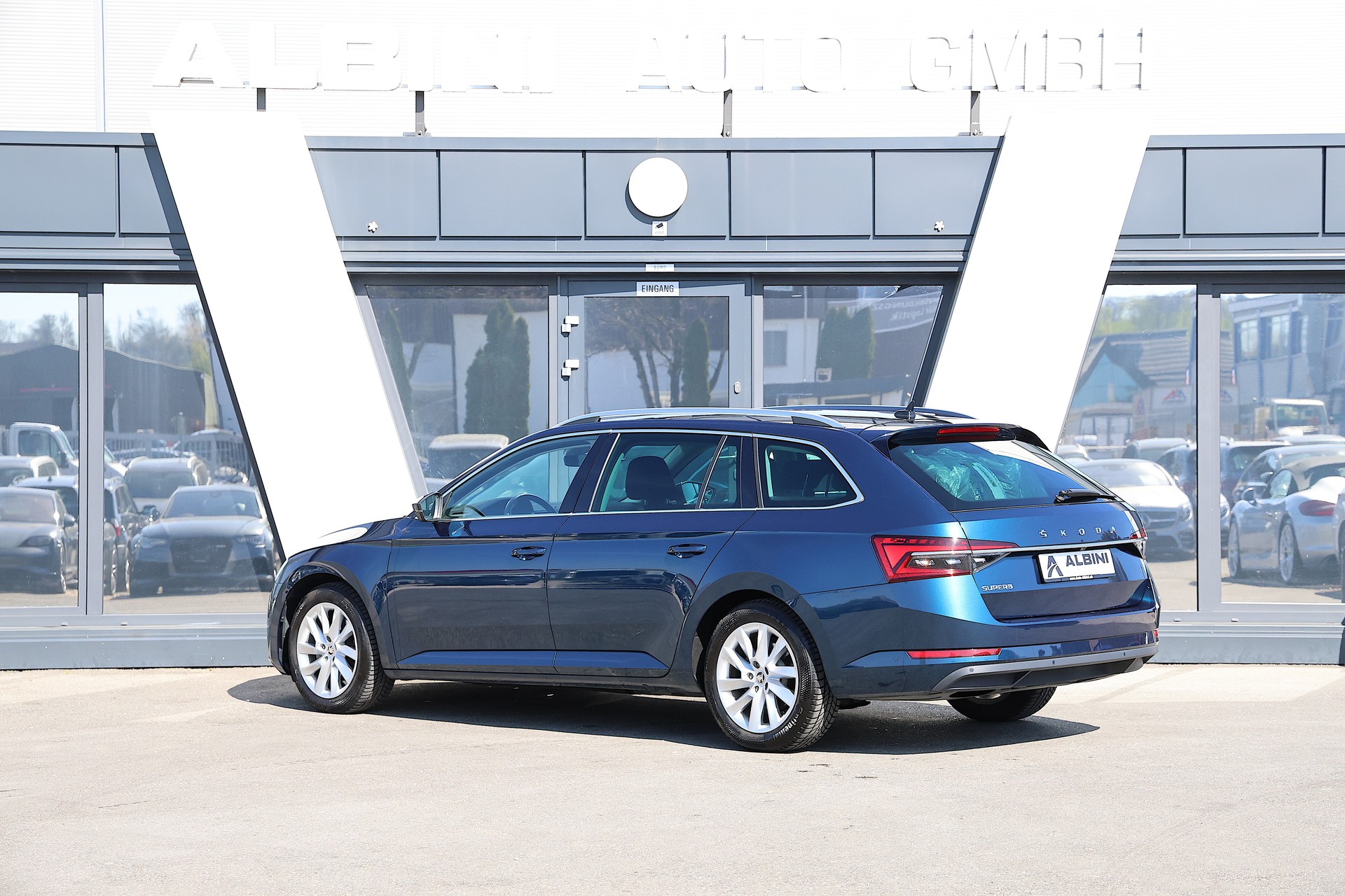 SKODA Superb Combi 2.0 TDi Style DSG-image-3