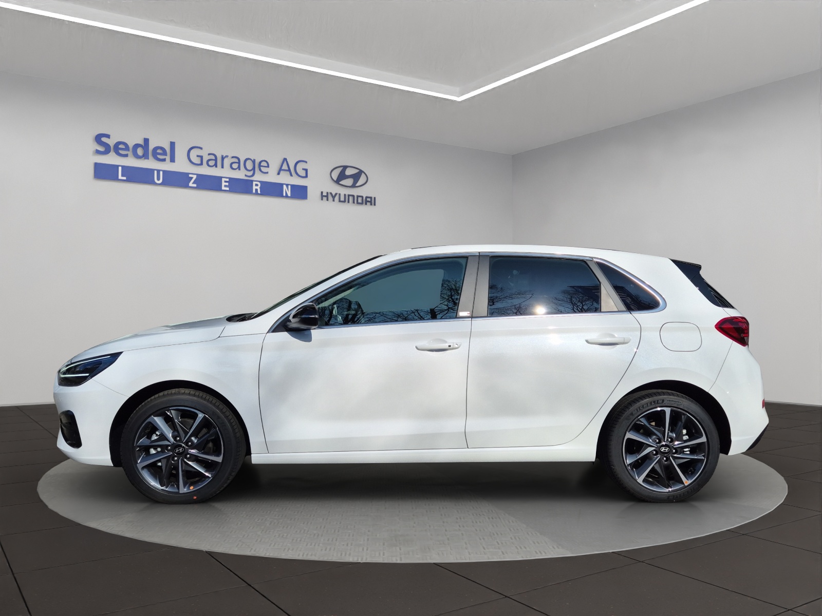 HYUNDAI i30 1.5 T-GDi Vertex-image-2