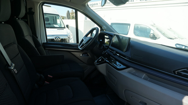 MAXUS eDeliver 7 L2 88kWh AWD-image-10