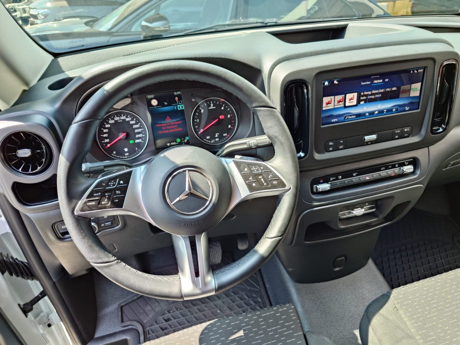 MERCEDES-BENZ Vito 116 CDI Lang 9G-Tronic 4M Select-image-4