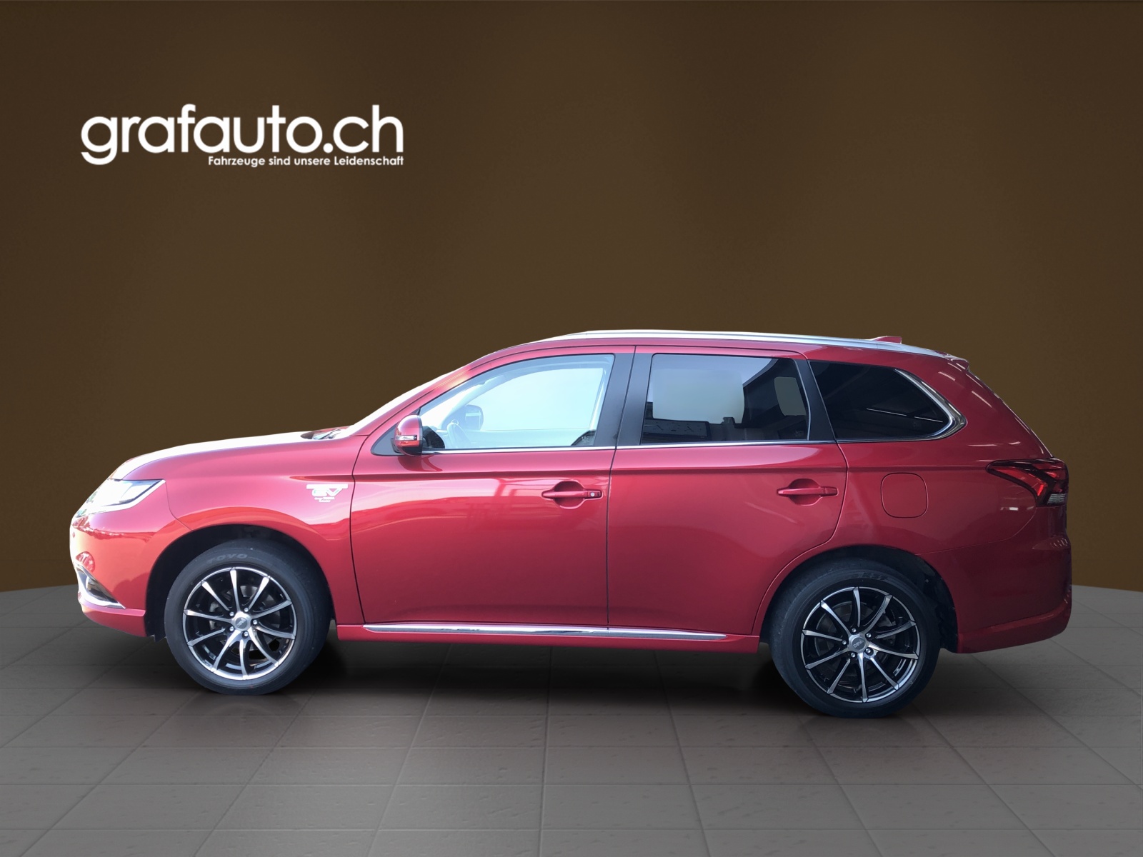 MITSUBISHI Outlander 2.0 PHEV Style-image-0