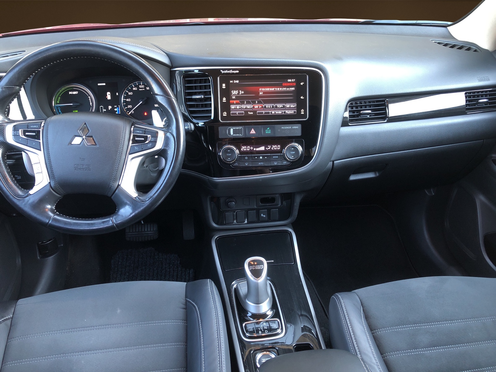 MITSUBISHI Outlander 2.0 PHEV Style-image-6