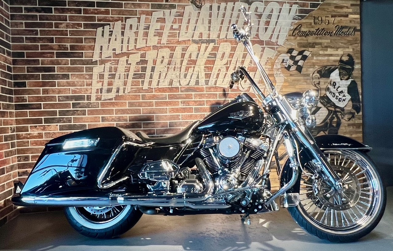 HARLEY-DAVIDSON FLHR Road King 107 ABS-showroom-element-3